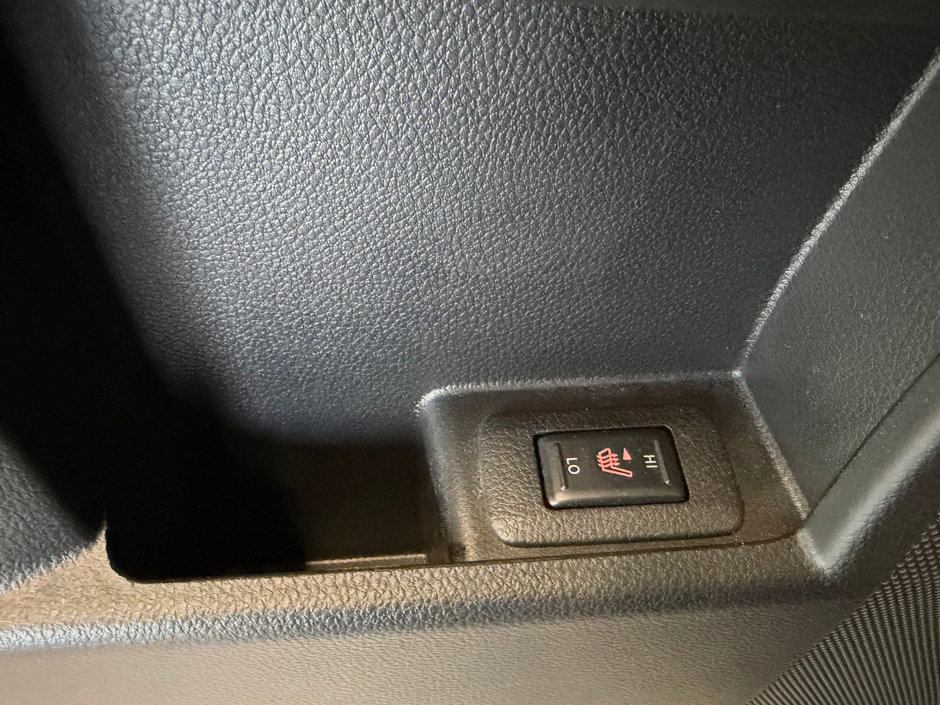 NISSAN Murano 2.5 dCi Executive Swiss Edition Automatic-image-16