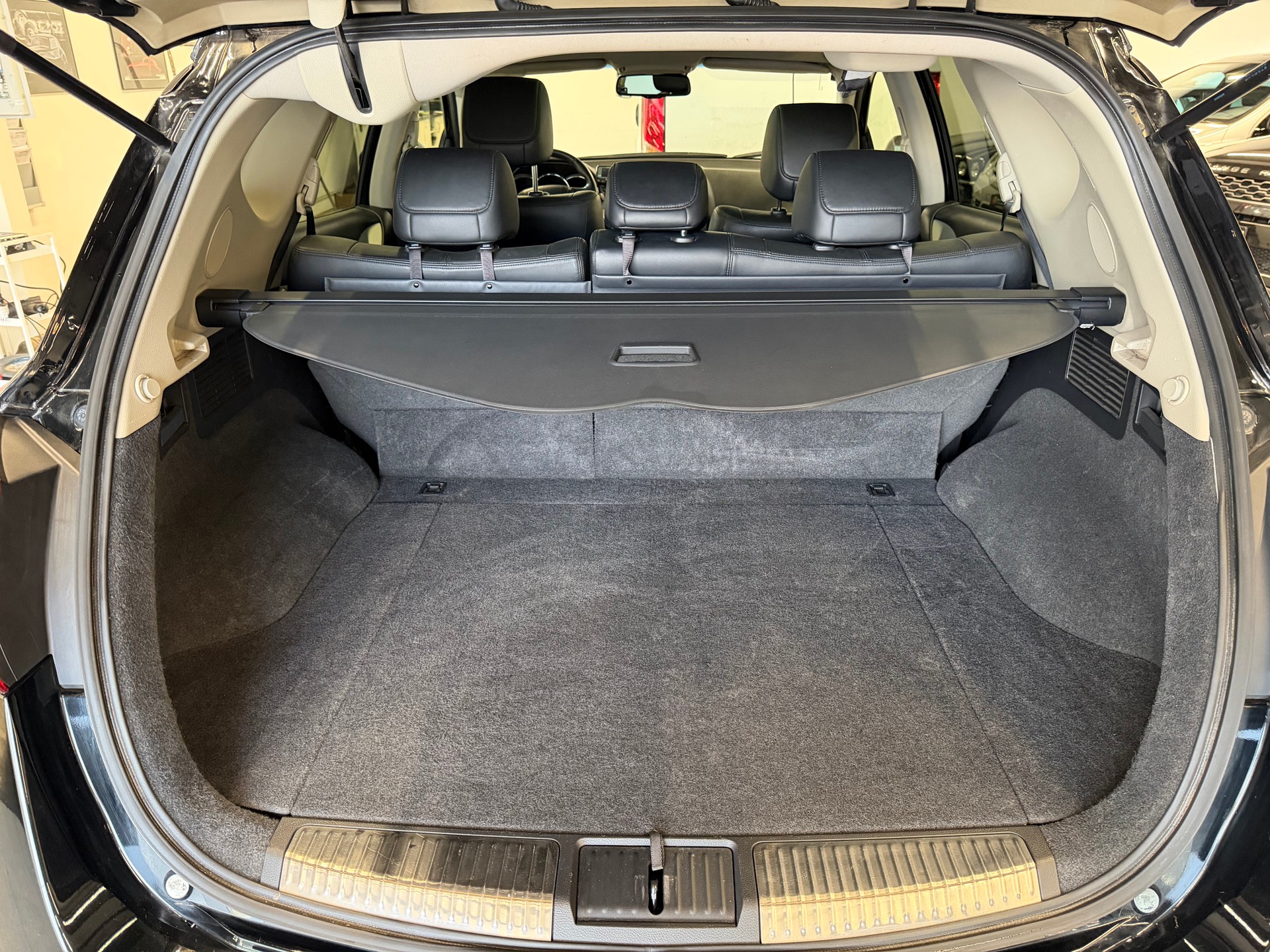 NISSAN Murano 2.5 dCi Executive Swiss Edition Automatic-image-25