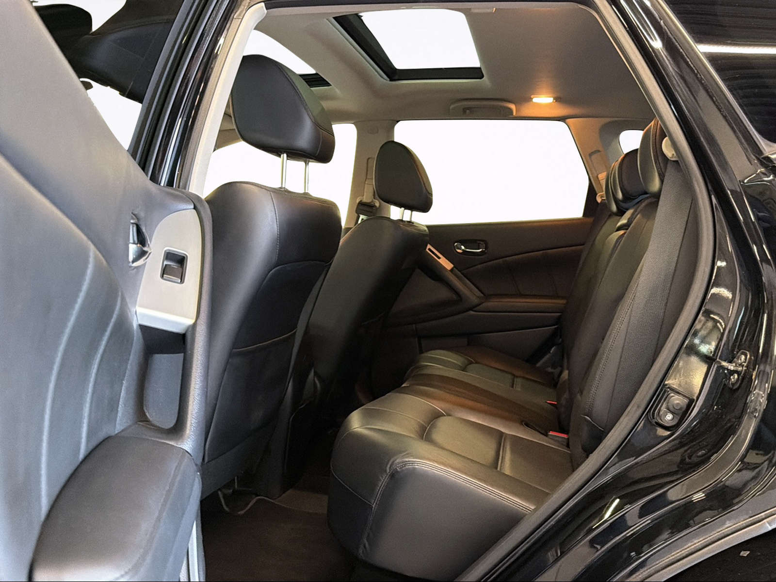 NISSAN Murano 2.5 dCi Executive Swiss Edition Automatic-image-11