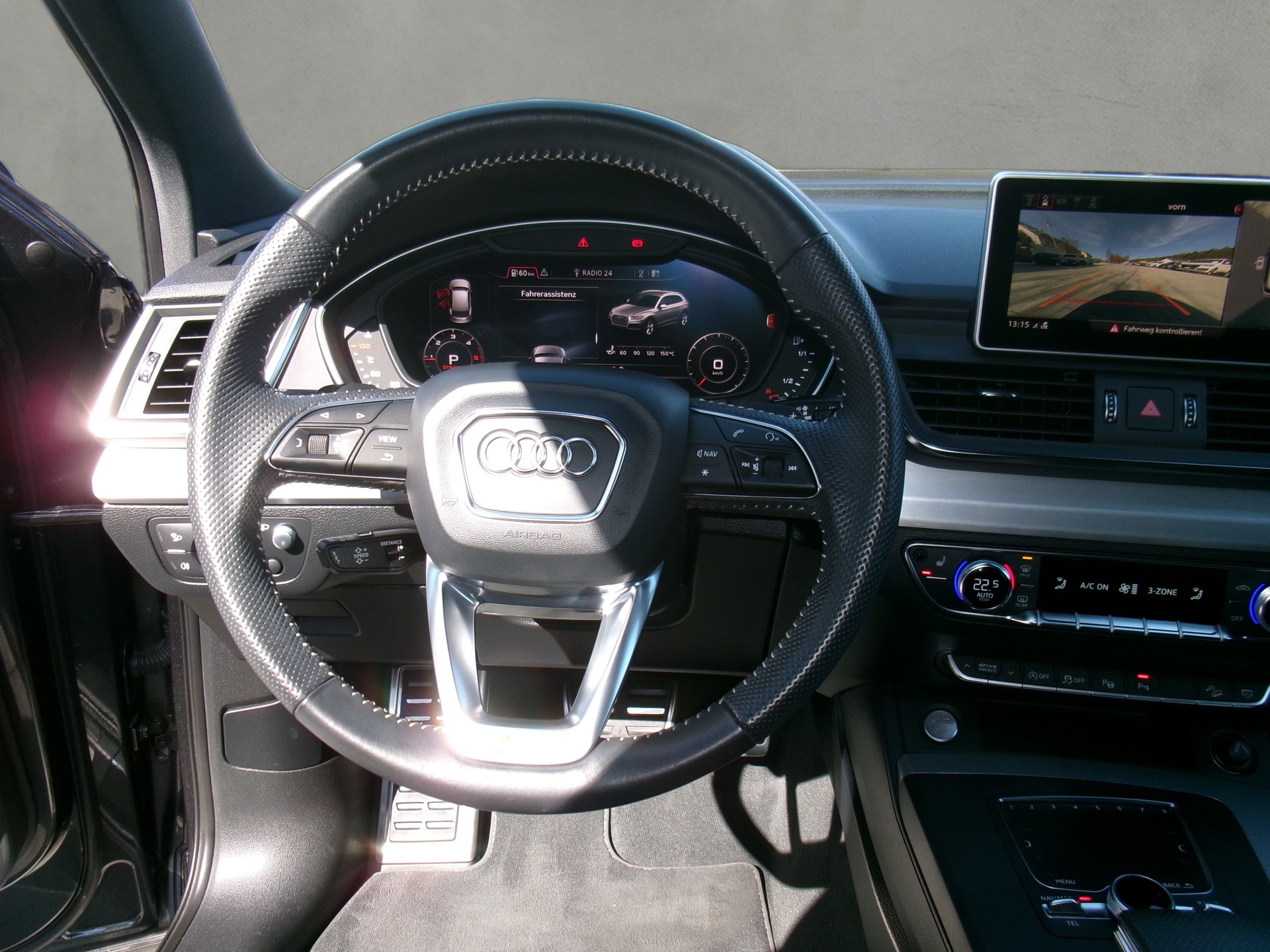 AUDI Q5 2.0 TDI sport quattro S-tronic-showroom-element-3
