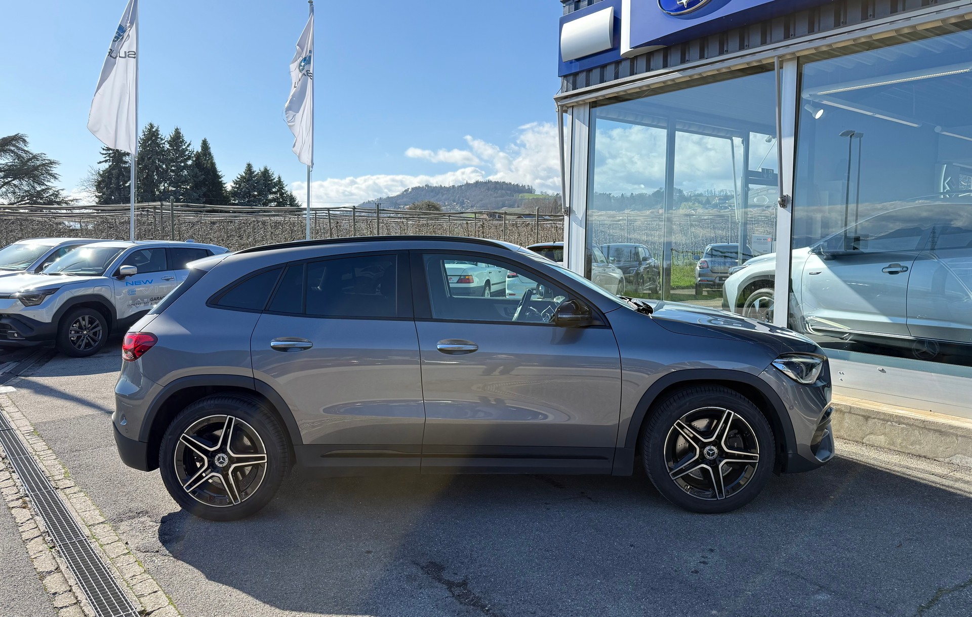 MERCEDES-BENZ GLA 250 4Matic AMG Line 8G-DCT-image-11