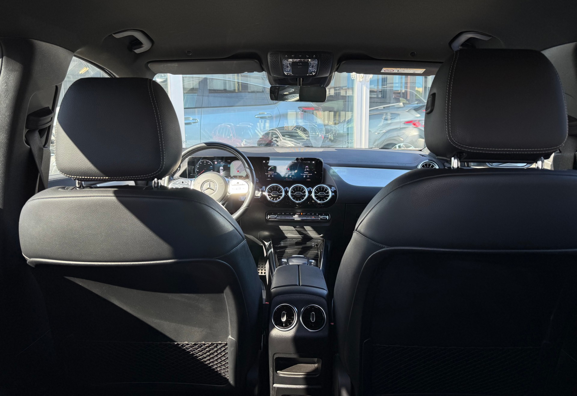 MERCEDES-BENZ GLA 250 4Matic AMG Line 8G-DCT-image-9