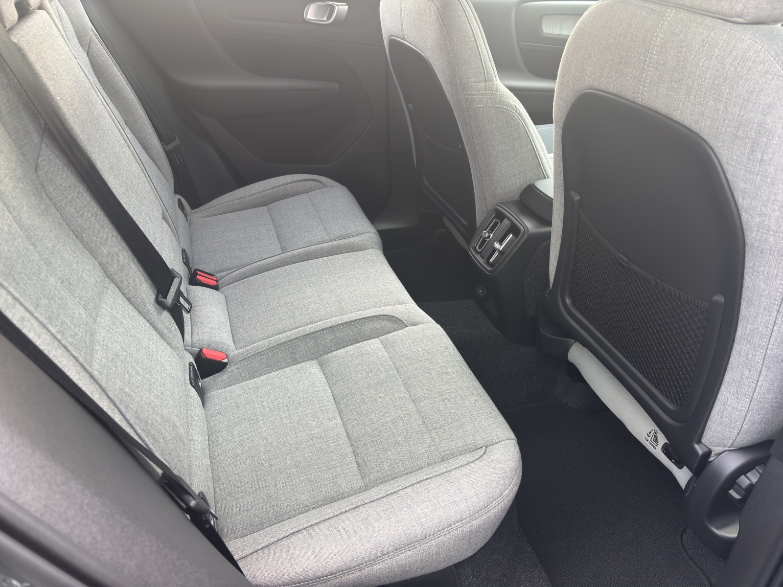 VOLVO EX40 Core Single Motor RWD-image-5