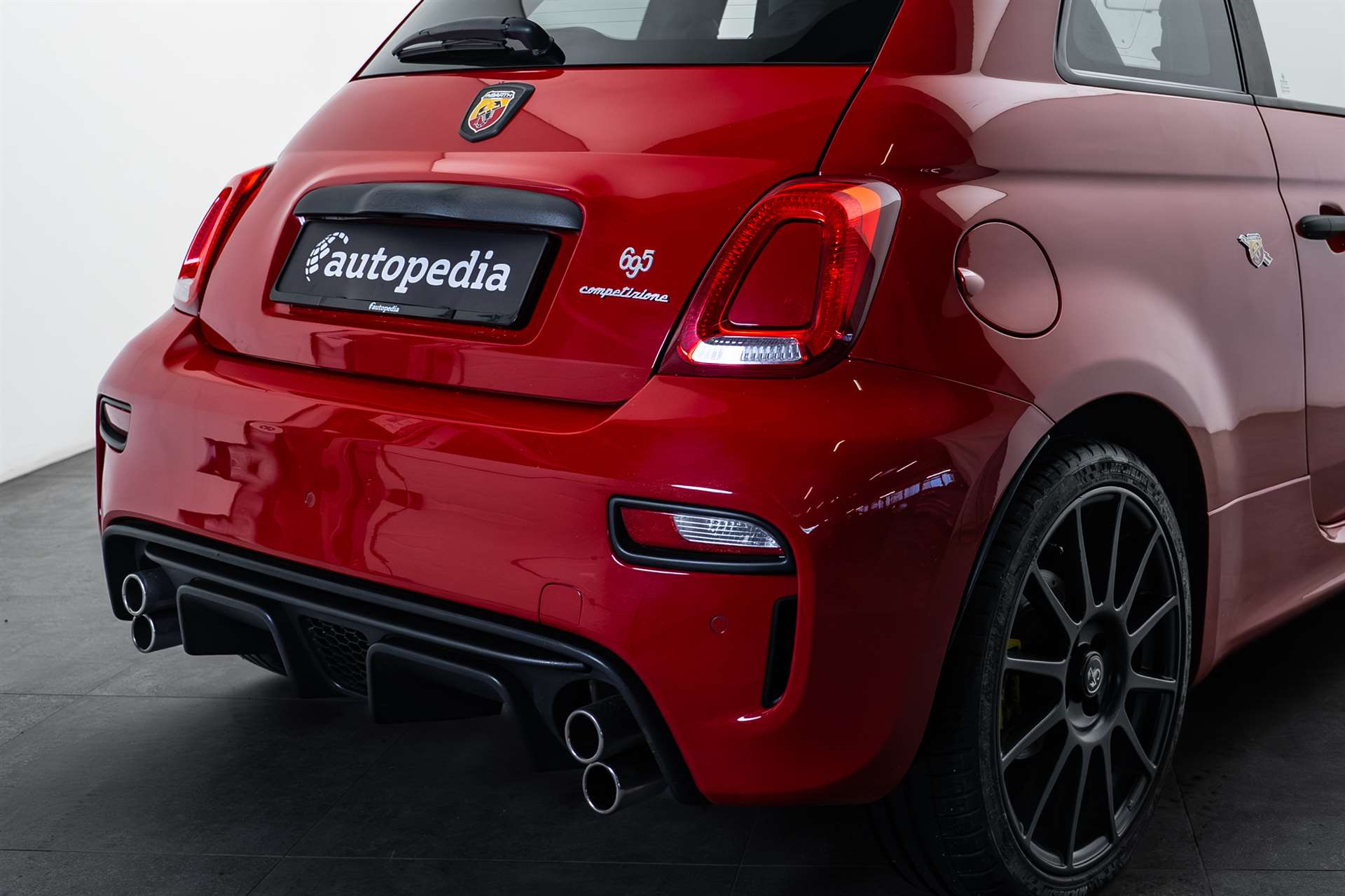 FIAT 695 1.4 16V Turbo Abarth Competizione-showroom-element-3