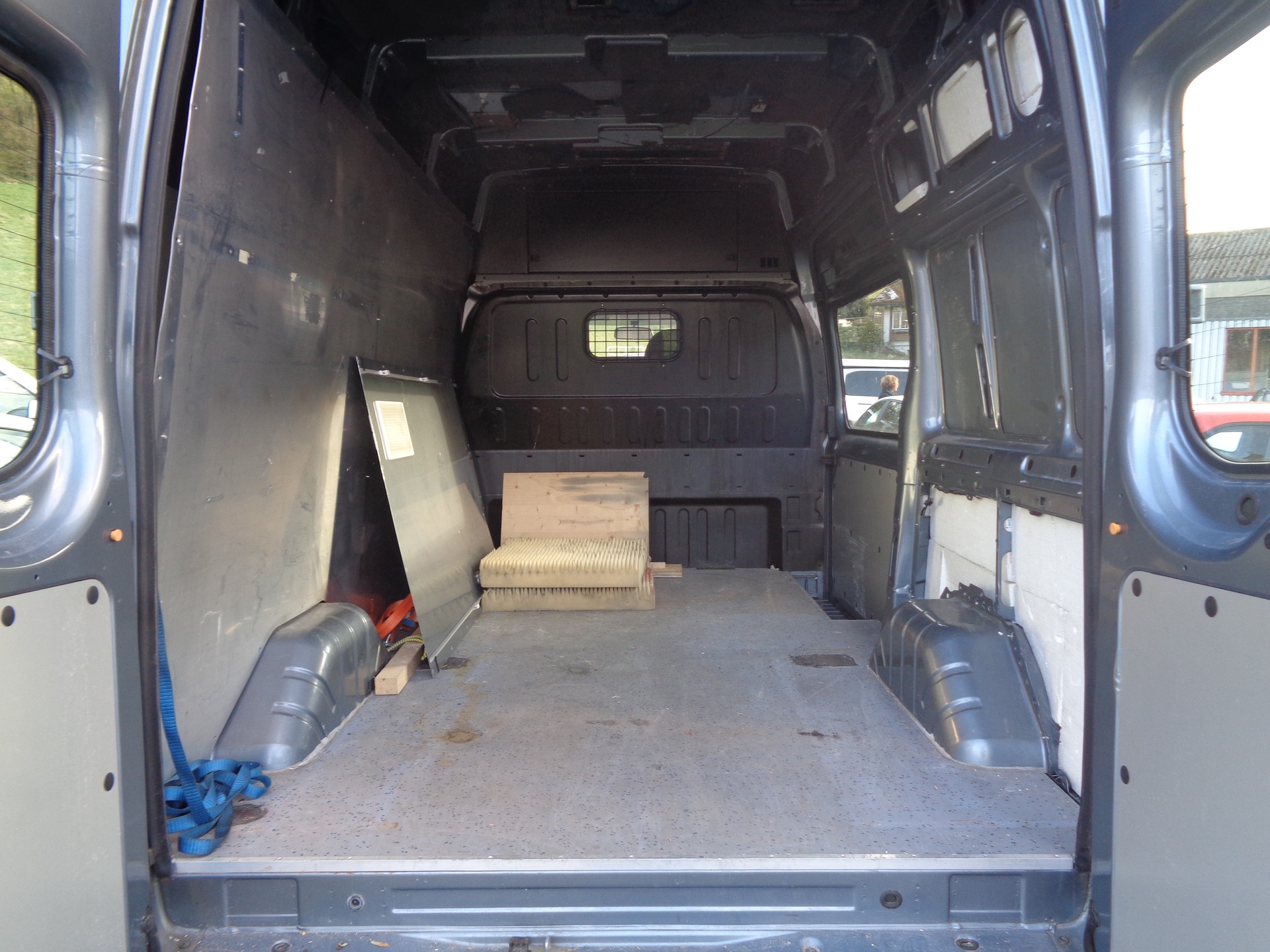 FORD Transit 2.4TD 350 M Van-image-6