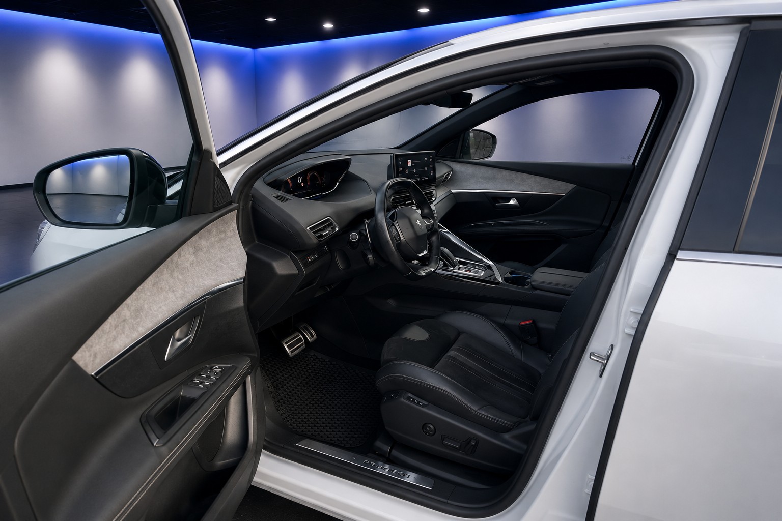 PEUGEOT 3008 1.5 BlueHDi GT EAT8-image-8