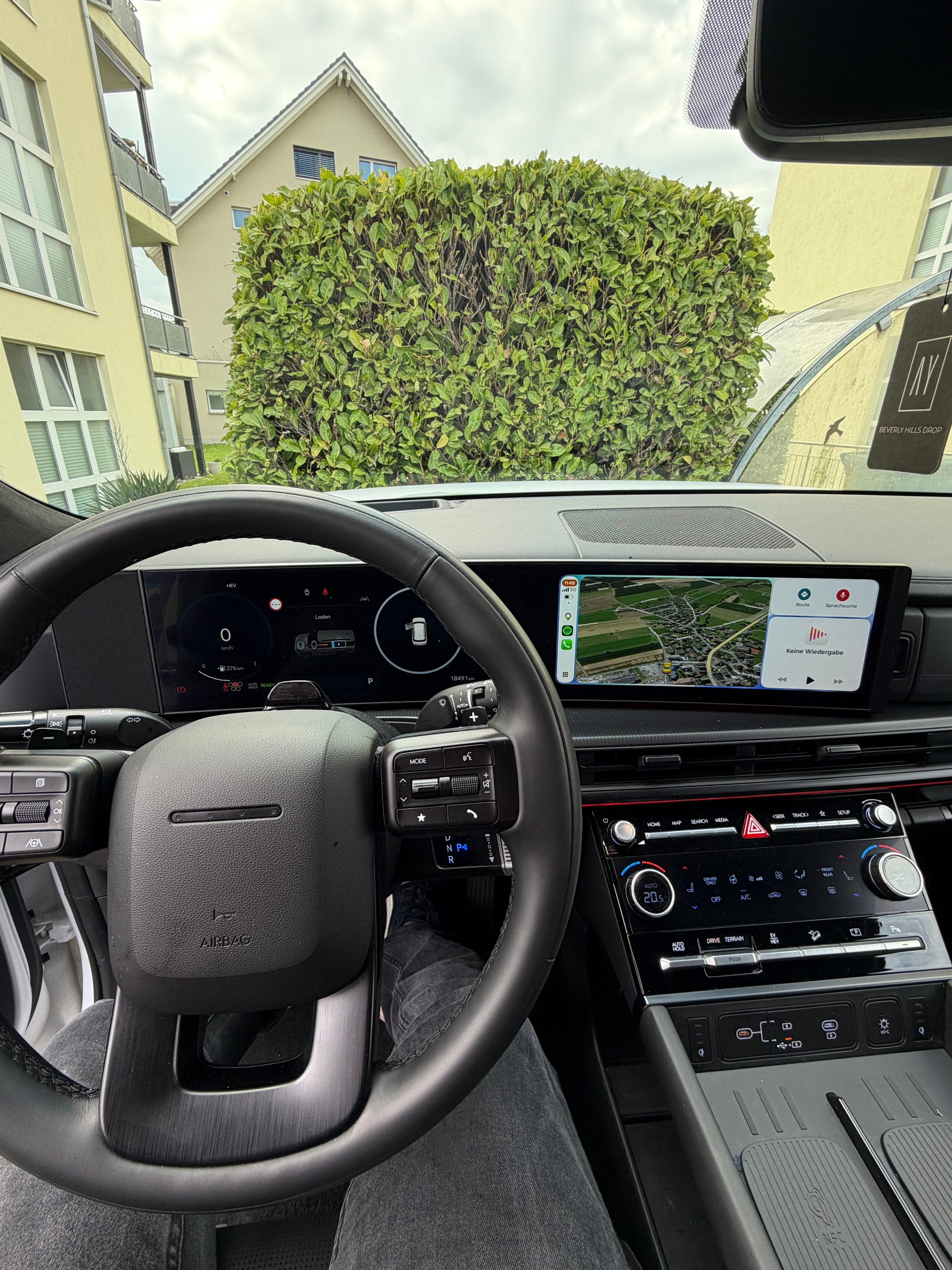 HYUNDAI Santa Fe 1.6 T-GDi PHEV Calligraphy 4WD Automatic-image-14