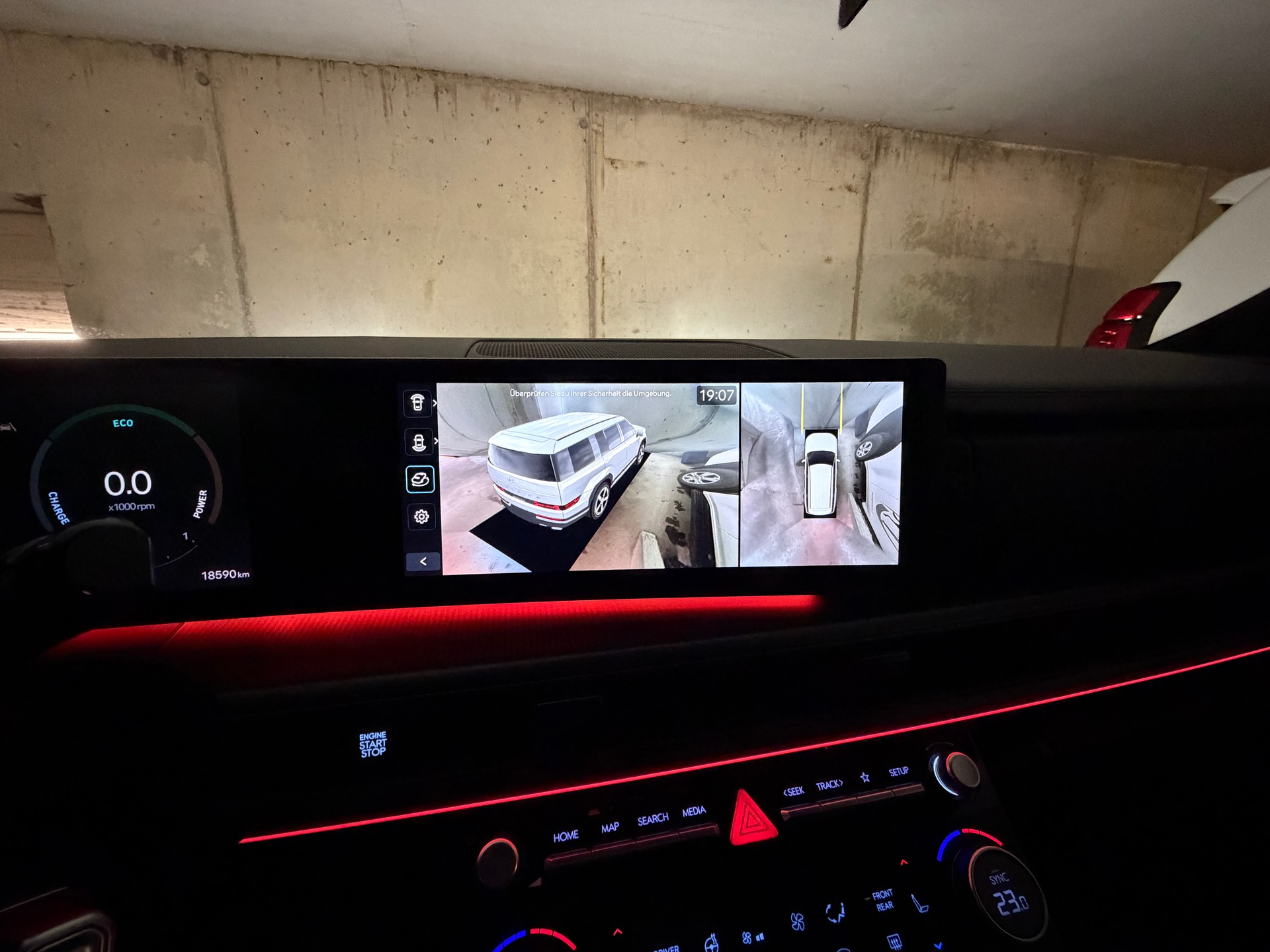 HYUNDAI Santa Fe 1.6 T-GDi PHEV Calligraphy 4WD Automatic-image-6