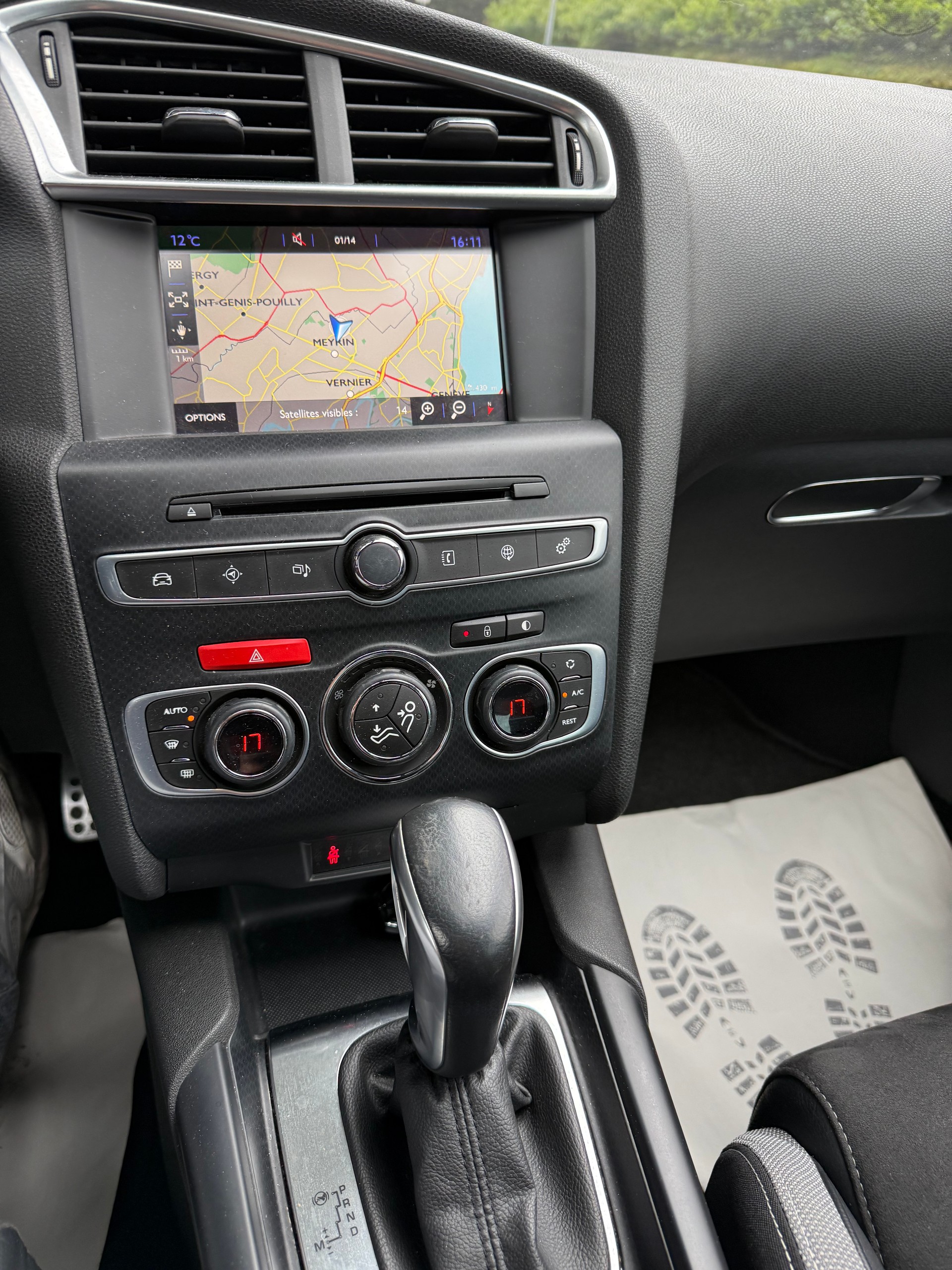 DS AUTOMOBILES DS 4 1.6 BlueHDi SO Chic Automatic-image-7
