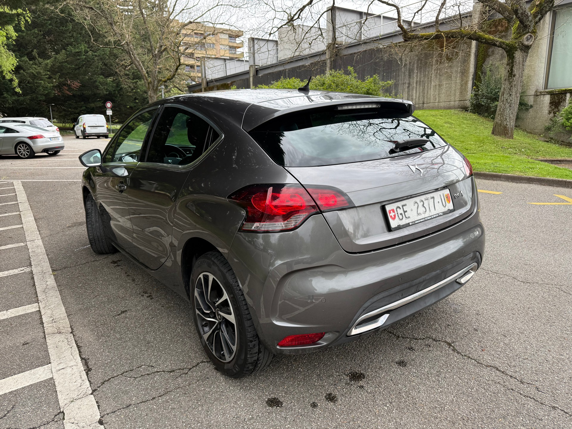 DS AUTOMOBILES DS 4 1.6 BlueHDi SO Chic Automatic-image-4