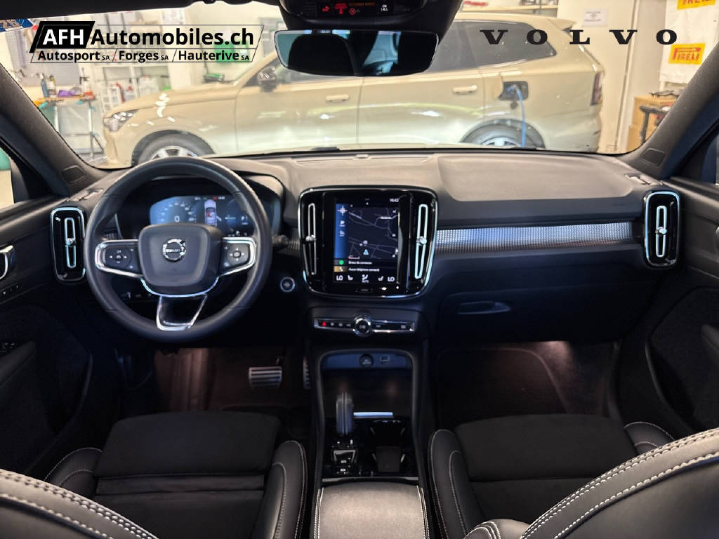 VOLVO XC40 T5 TwE R-Design-image-9
