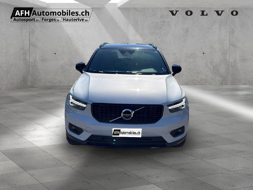 VOLVO XC40 T5 TwE R-Design-showroom-element-2