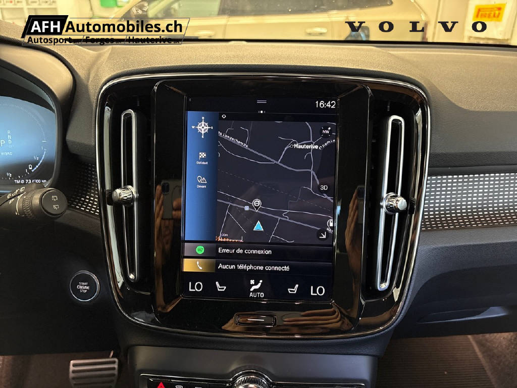 VOLVO XC40 T5 TwE R-Design-image-11