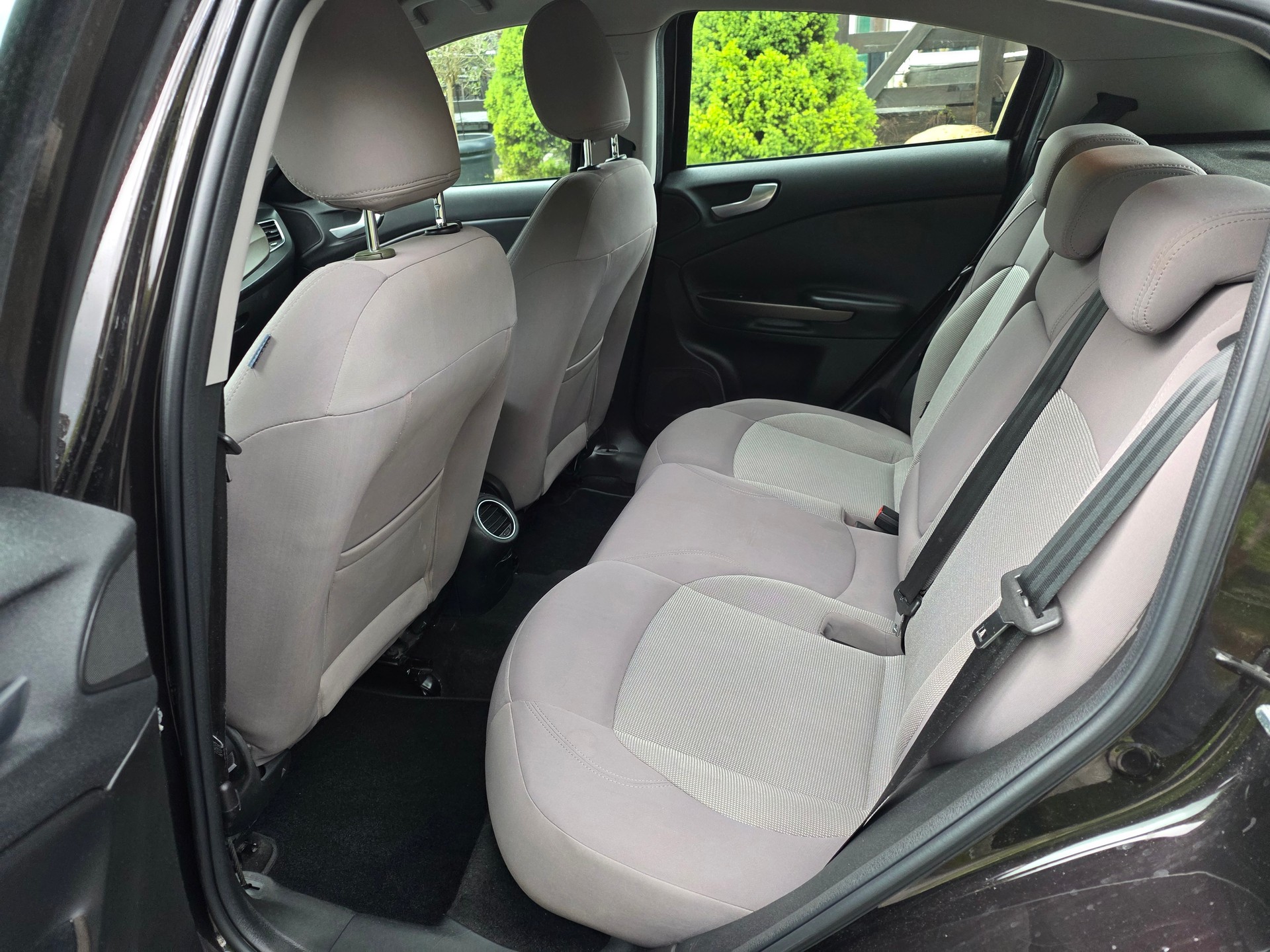 ALFA ROMEO Giulietta 2.0 JTDM ☆☆☆ Frisch ab MFK ☆☆☆ Zahnriemen und Wasserpumpe ersetzt ☆☆☆-image-8