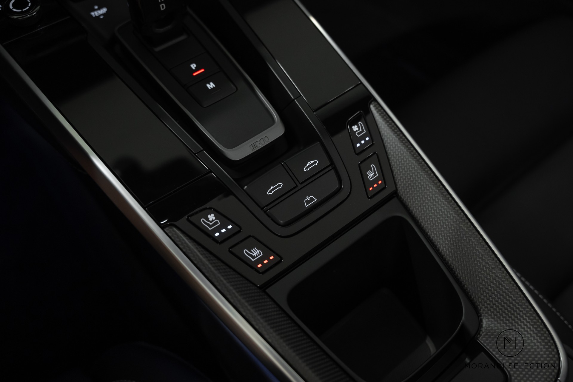 PORSCHE 911 Cabriolet 3.7 Turbo S PDK-image-30
