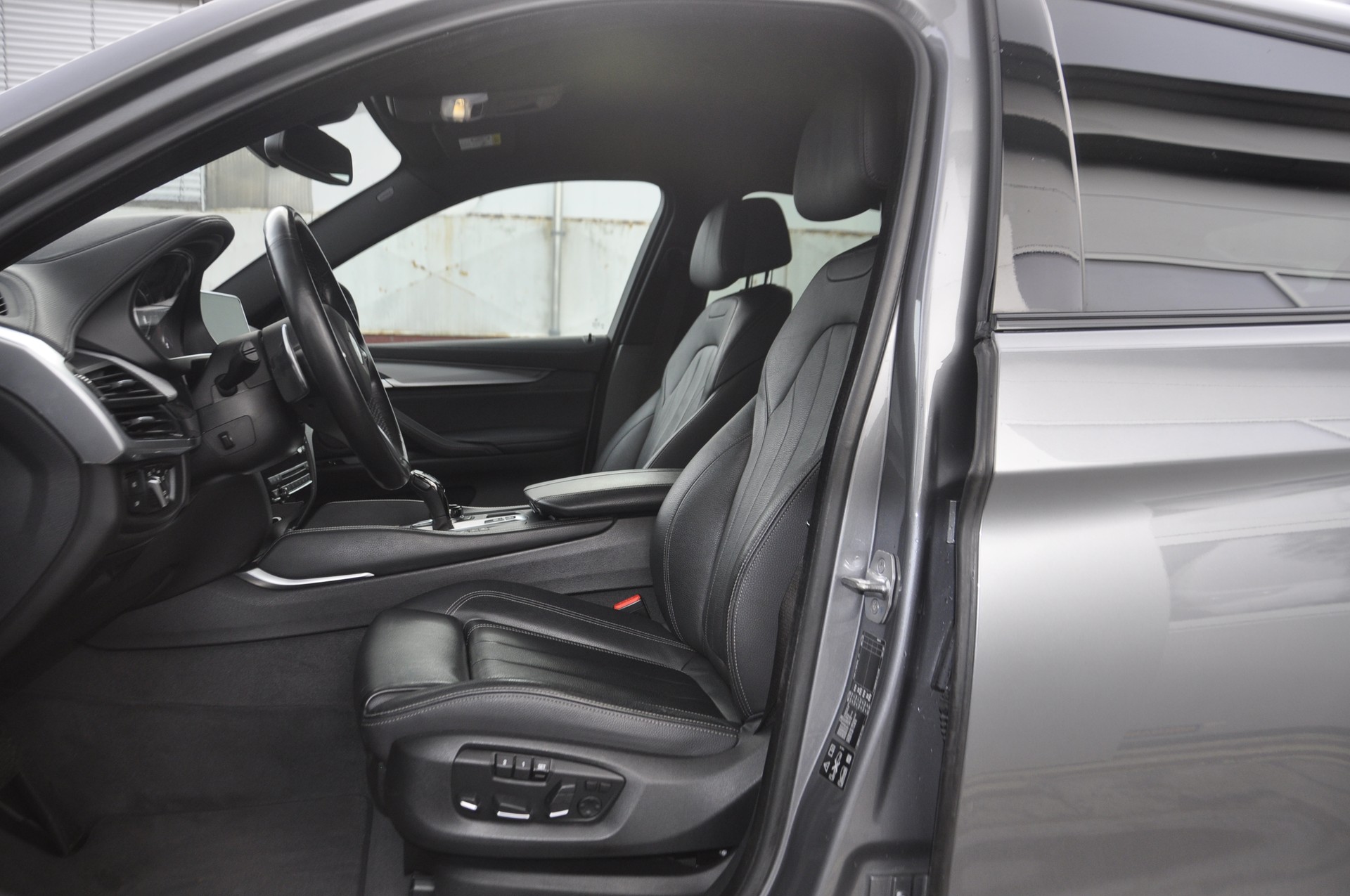 BMW X6 xDrive 30d Pure M Sport Steptronic-image-4