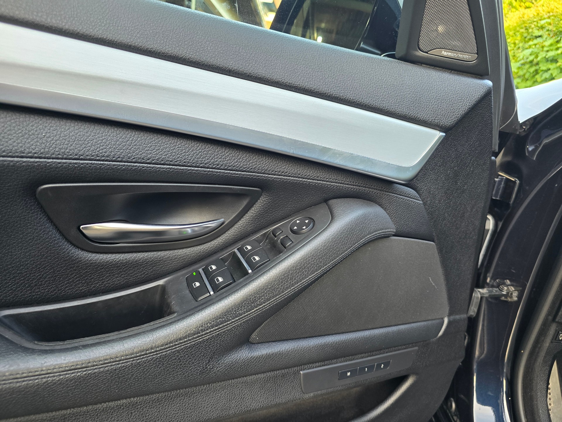 BMW M550d Touring xDrive Steptronic-image-10