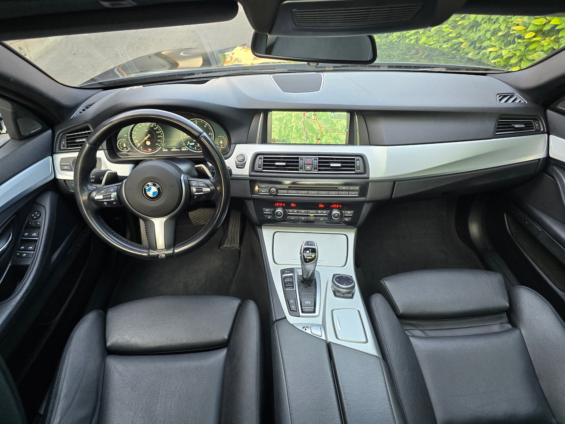 BMW M550d Touring xDrive Steptronic-image-8