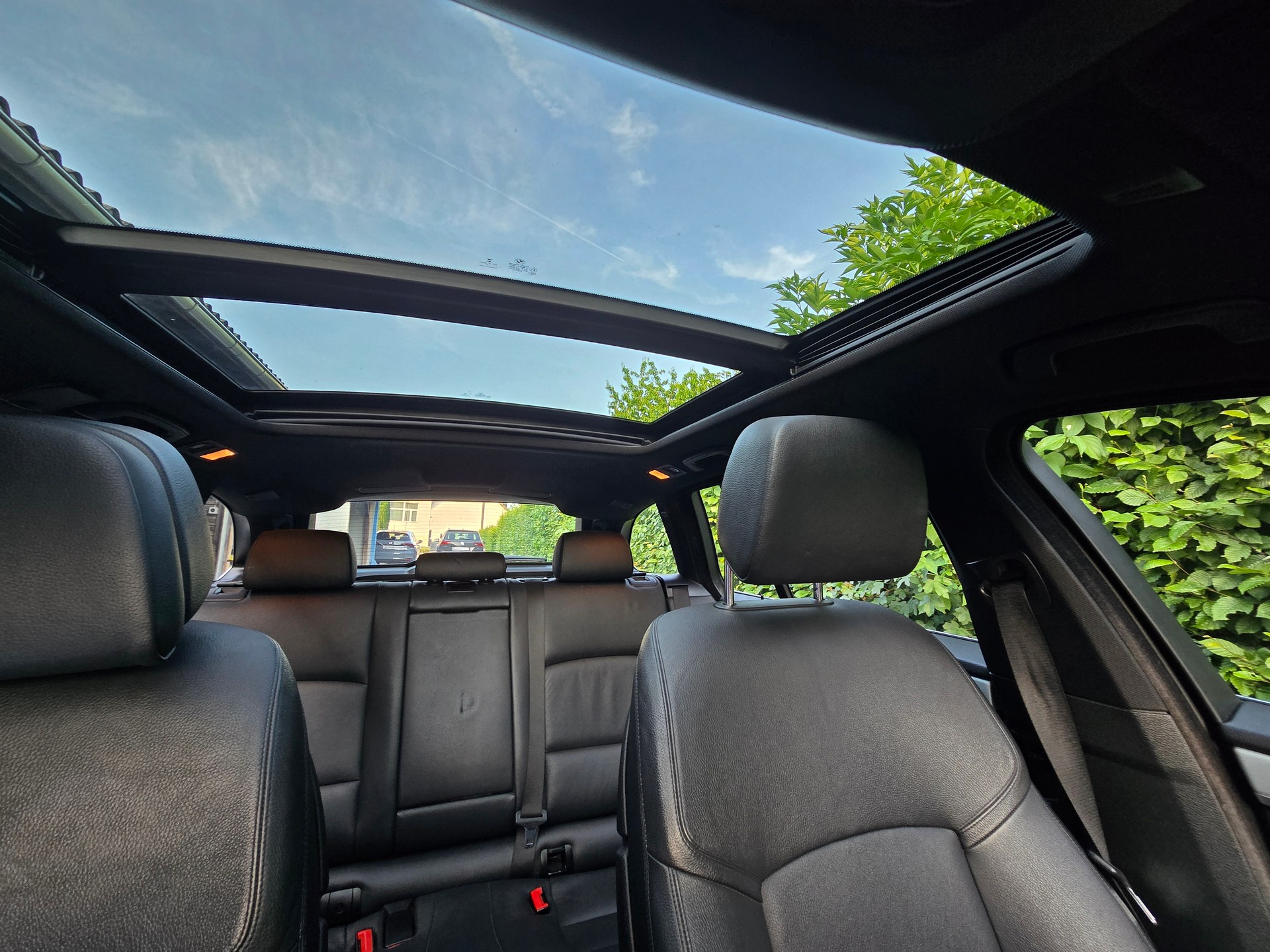 BMW M550d Touring xDrive Steptronic-image-11