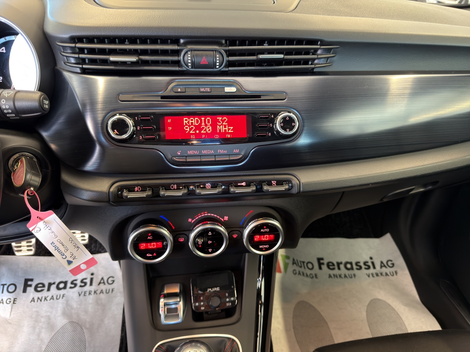 ALFA ROMEO Giulietta 1.4 MultiAir Distinctive-image-23