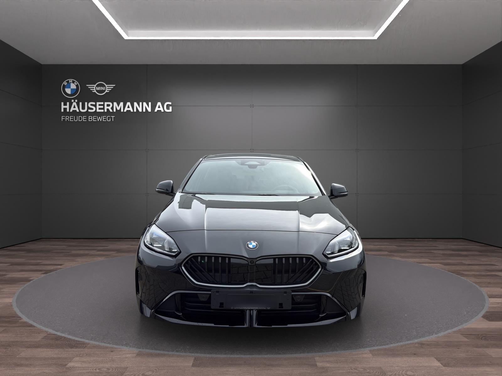 BMW 123 xDrive M Sportpaket-showroom-element-1