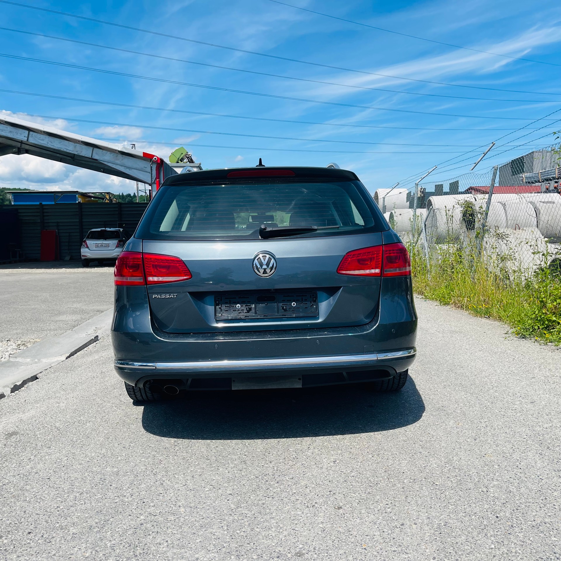VW Passat Variant 2.0 TSI Highline DSG-image-5