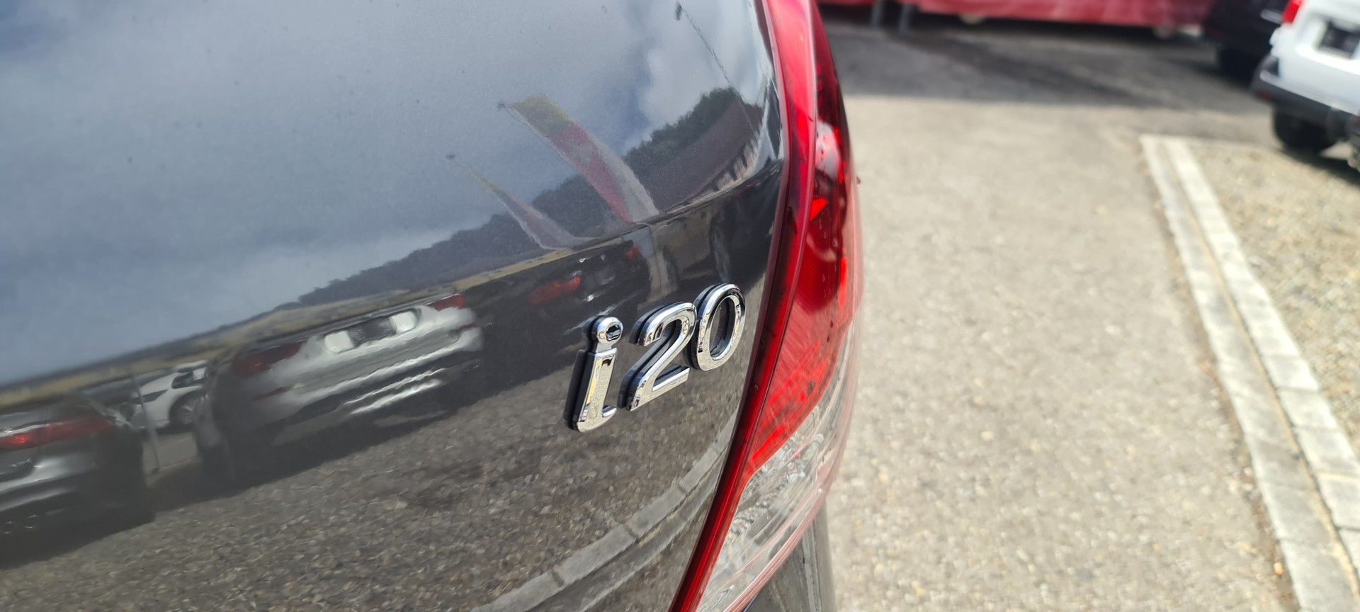 HYUNDAI i20 1.4 Style Automatic-image-11