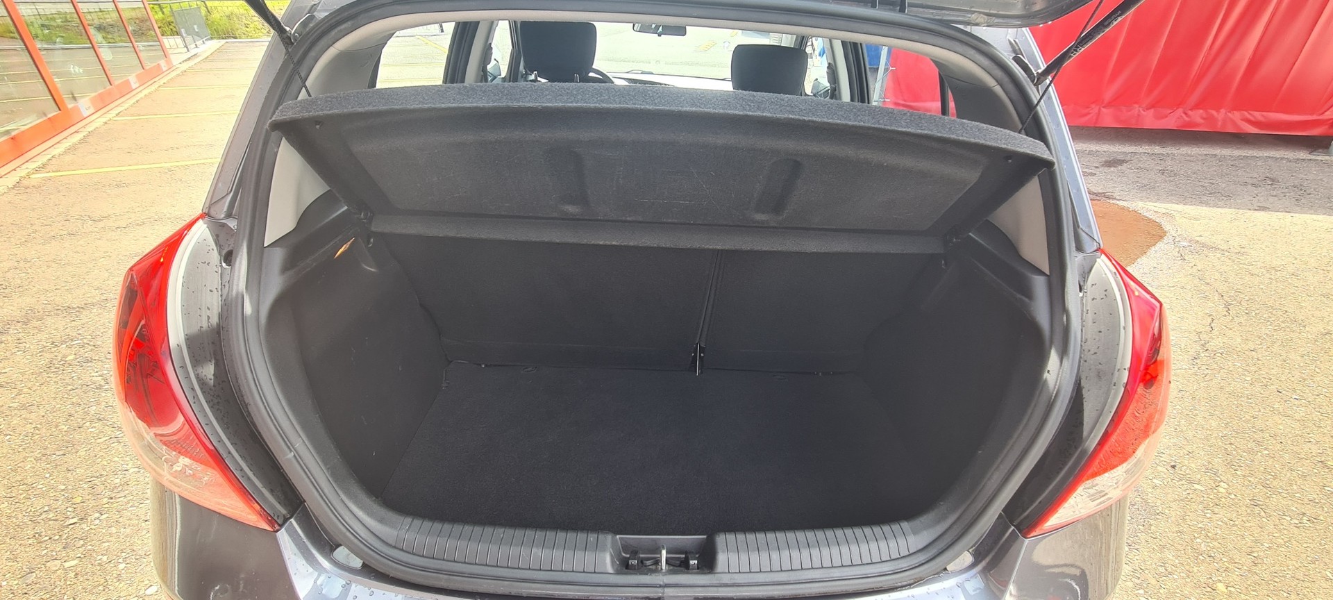 HYUNDAI i20 1.4 Style Automatic-image-9