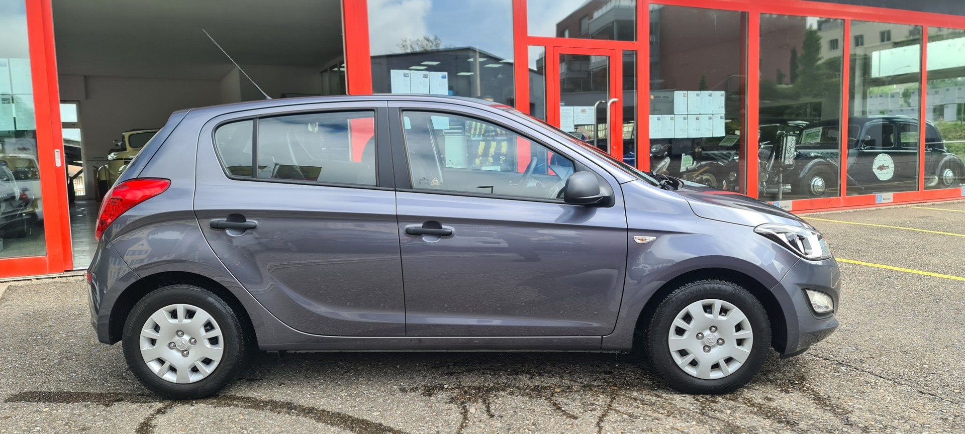HYUNDAI i20 1.4 Style Automatic-showroom-element-1
