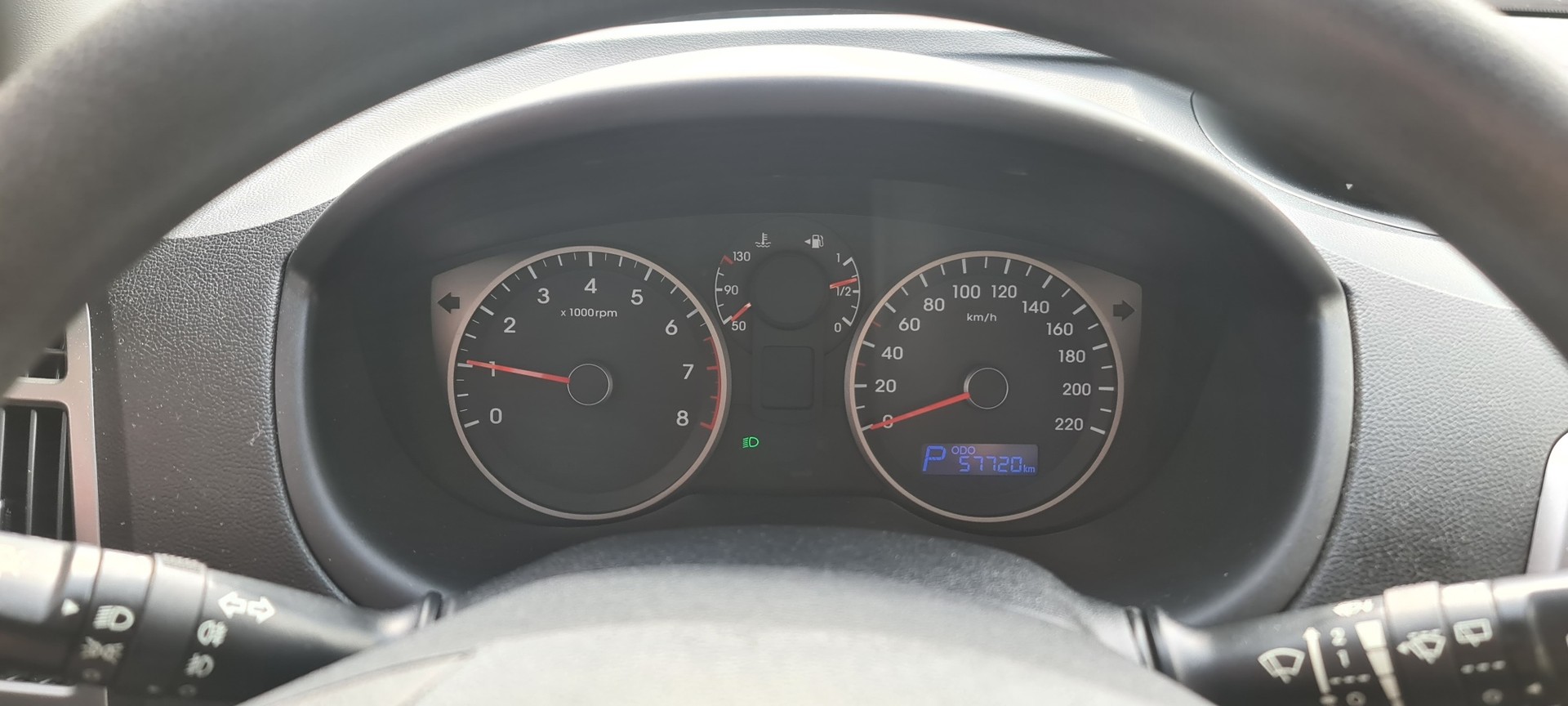 HYUNDAI i20 1.4 Style Automatic-image-24