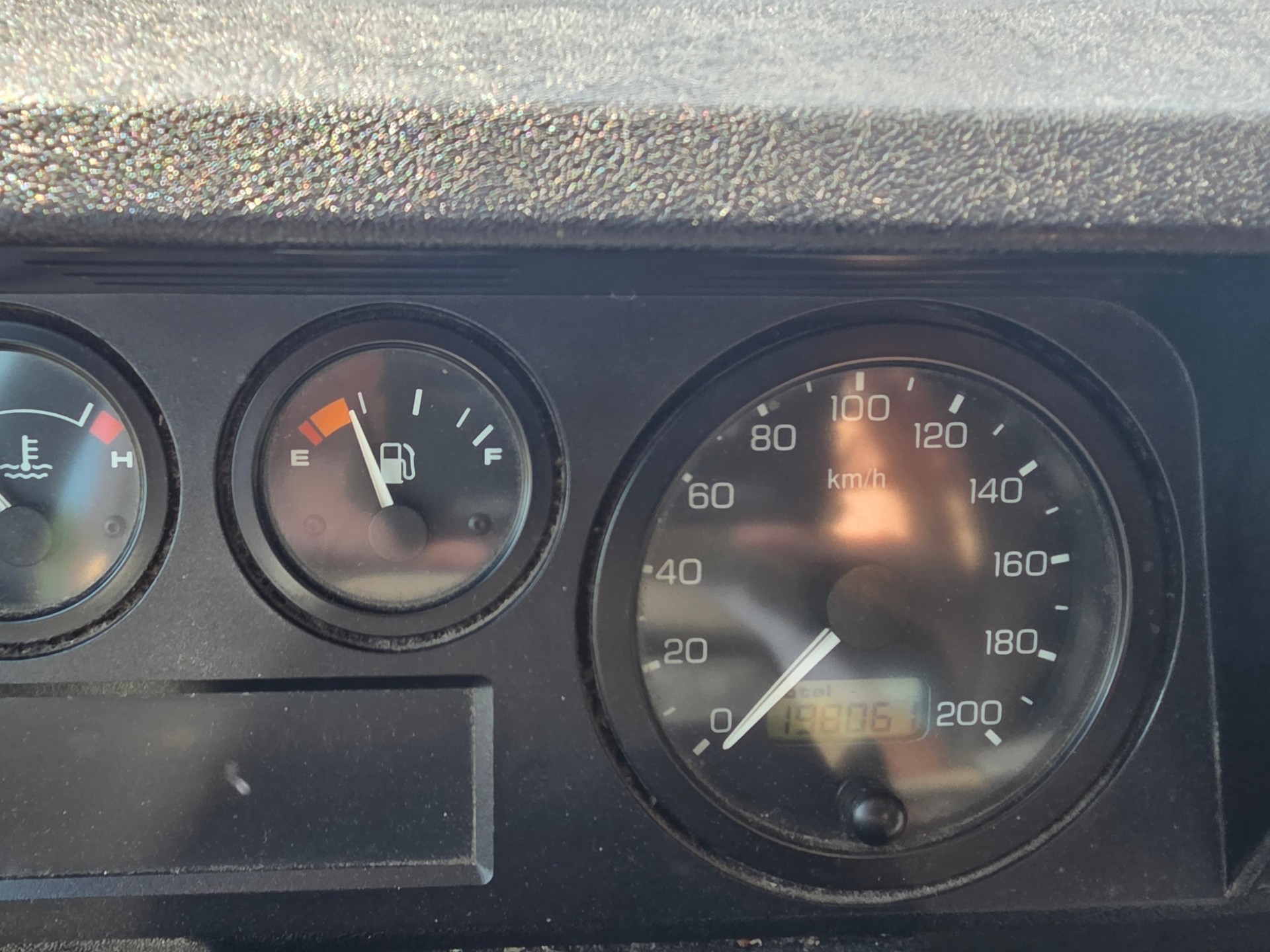 LAND ROVER Defender 90 SW 2.5 Td5-image-12