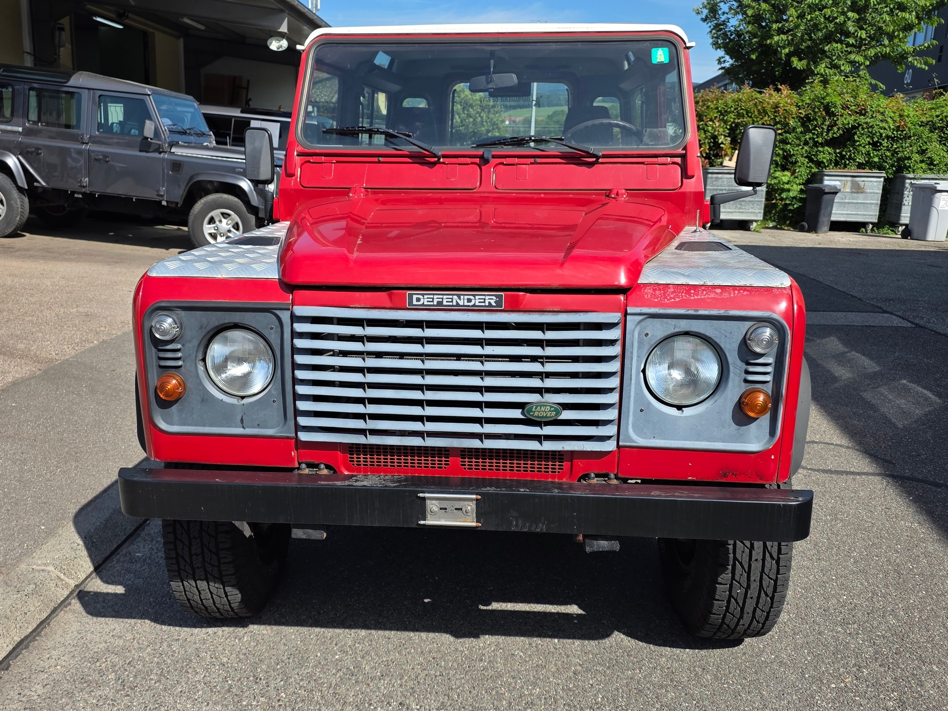 LAND ROVER Defender 90 SW 2.5 Td5-image-3