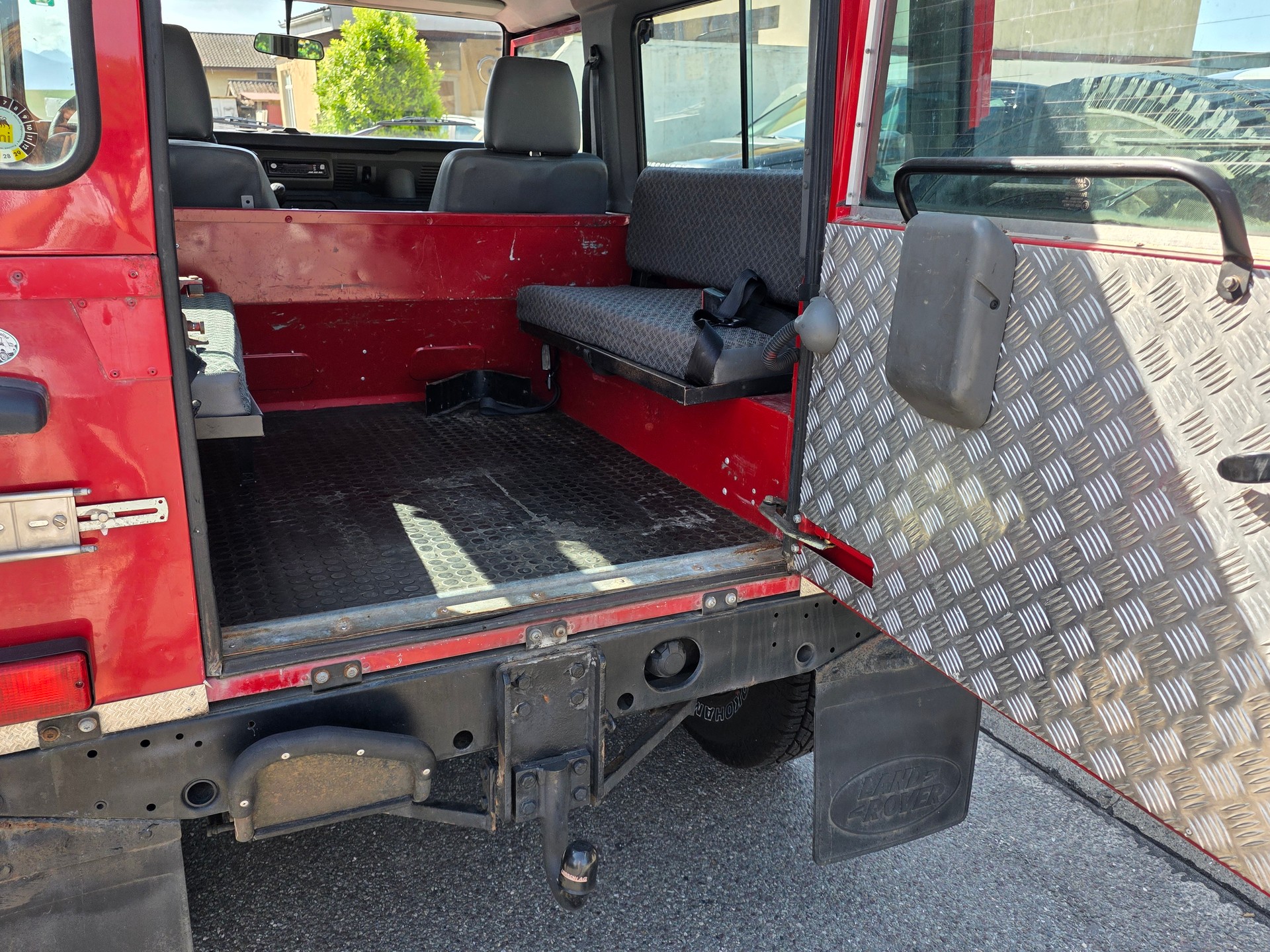 LAND ROVER Defender 90 SW 2.5 Td5-image-9