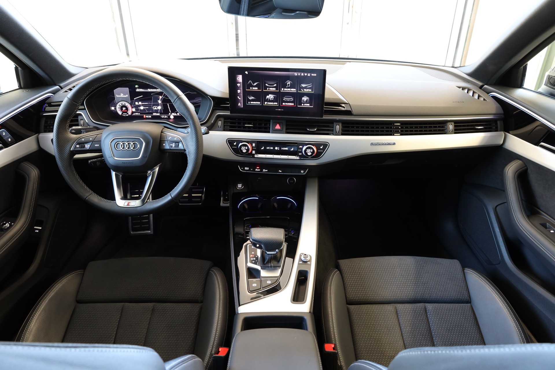 AUDI A4 Avant 40 TFSI S line S-tronic quattro-image-9