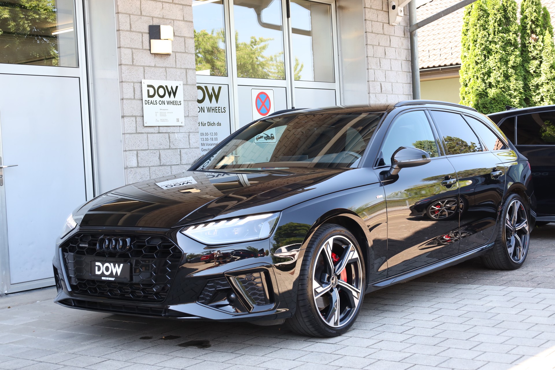 AUDI A4 Avant 40 TFSI S line S-tronic quattro-showroom-element-2