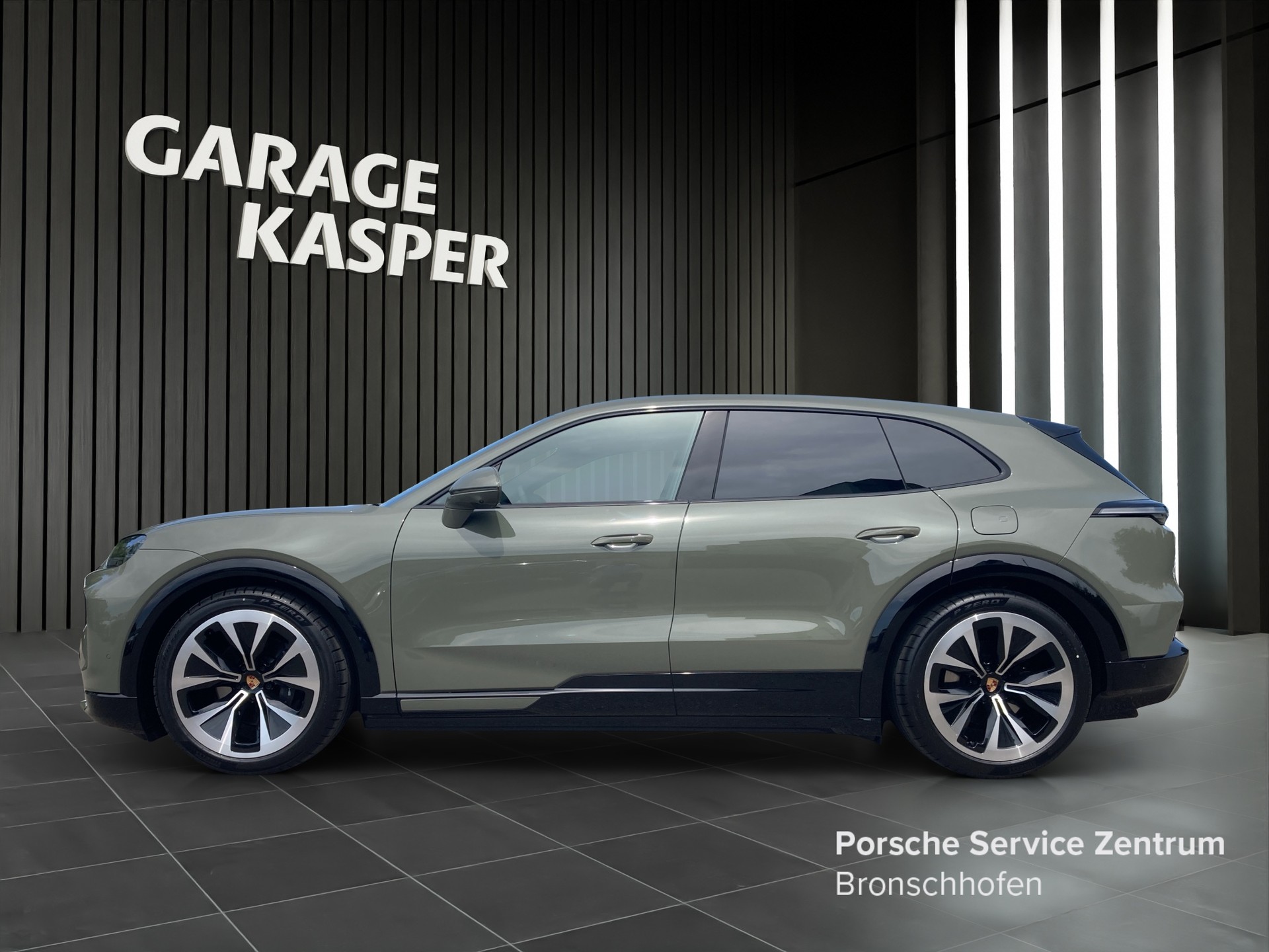 PORSCHE Cayenne Electric 113 kWh-showroom-element-1