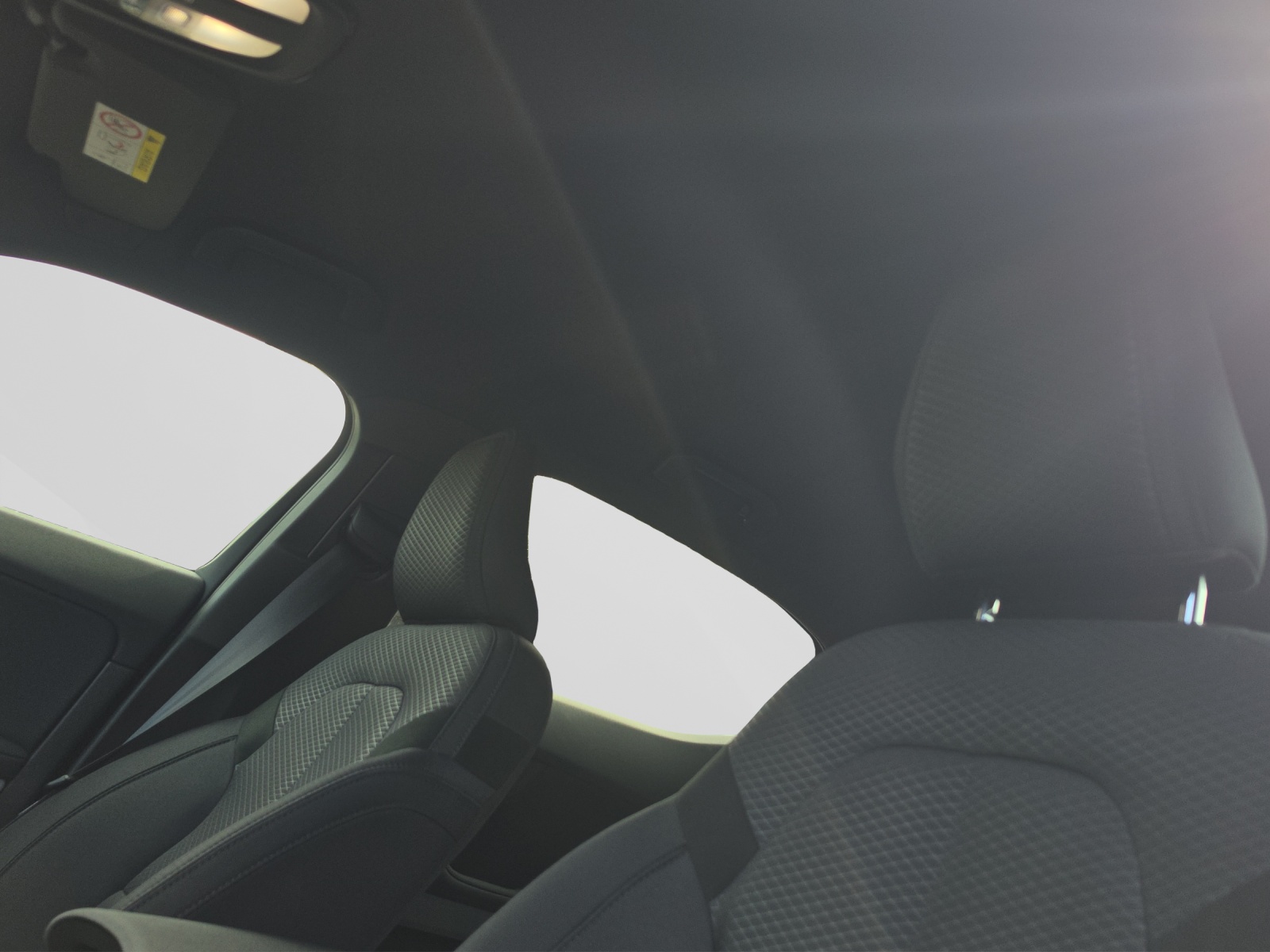 POLESTAR 2 Standard Range Single Motor-image-17