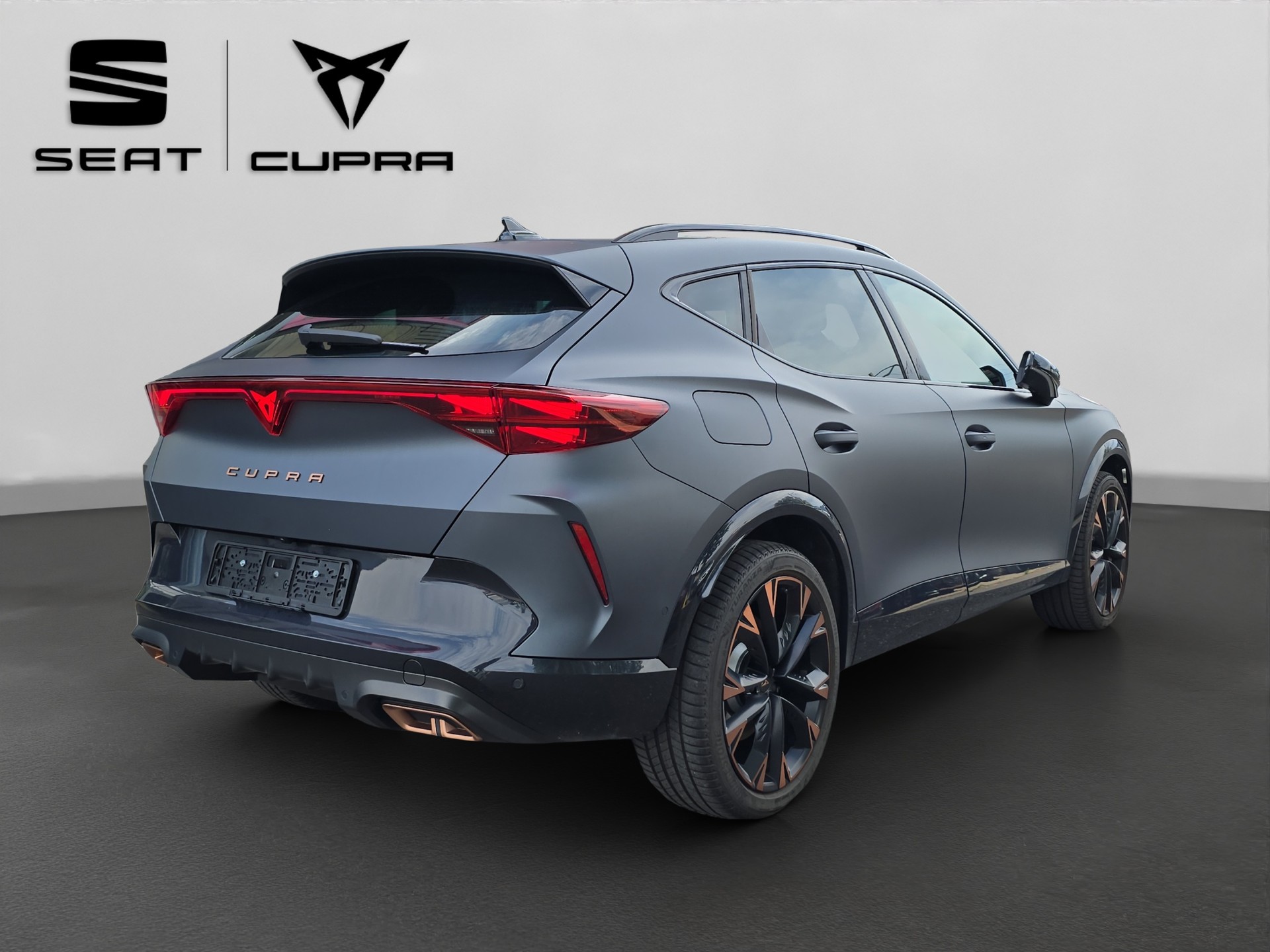 CUPRA Formentor 1.5 e-HYBRID pHEV Extreme DSG-image-5