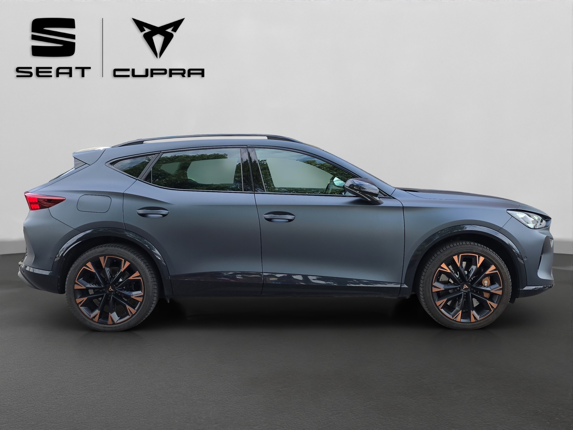 CUPRA Formentor 1.5 e-HYBRID pHEV Extreme DSG-image-6