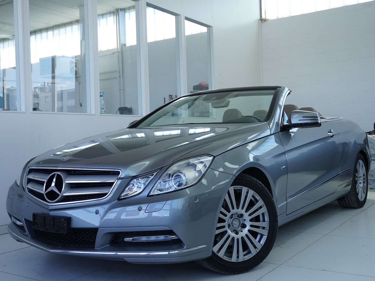 MERCEDES-BENZ E 250 CGI BlueEfficiency 7G-Tronic
