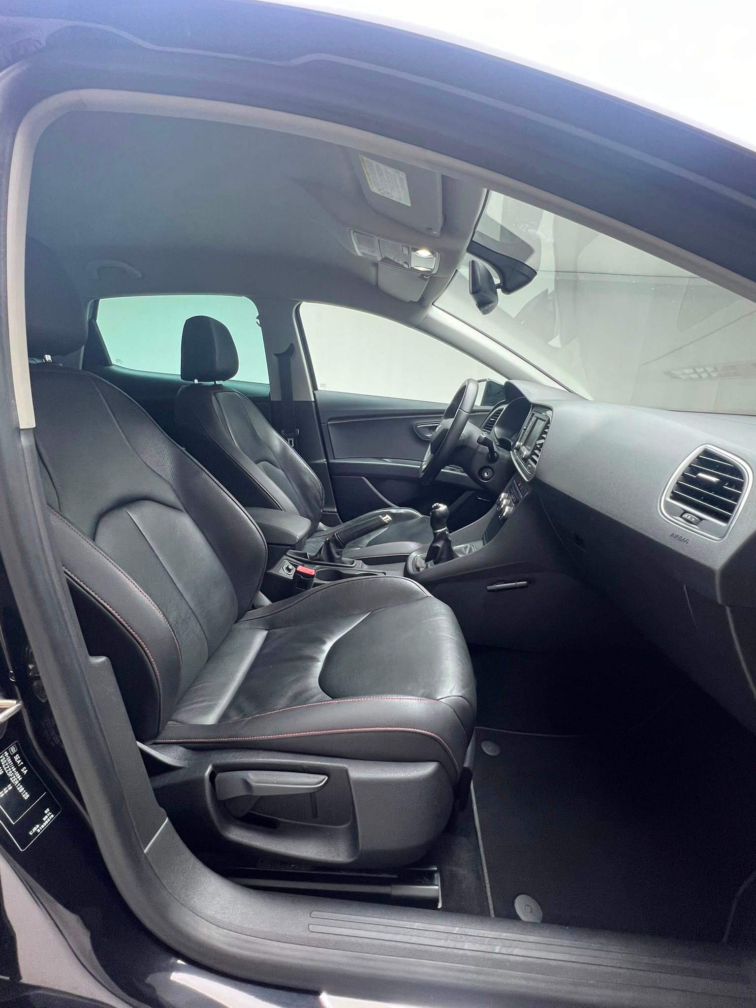 SEAT Leon 1.8 TSI FR-image-9