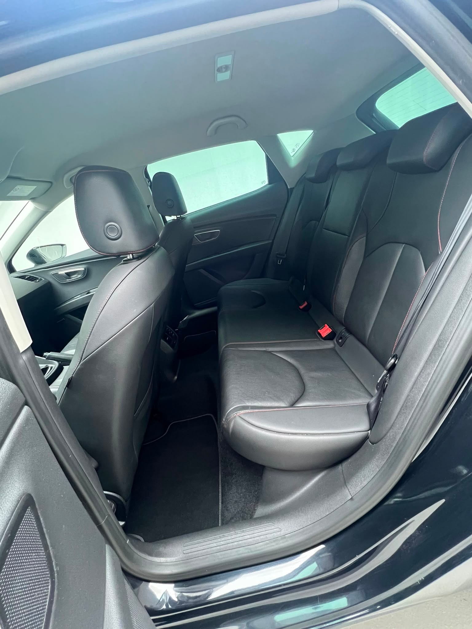 SEAT Leon 1.8 TSI FR-image-10