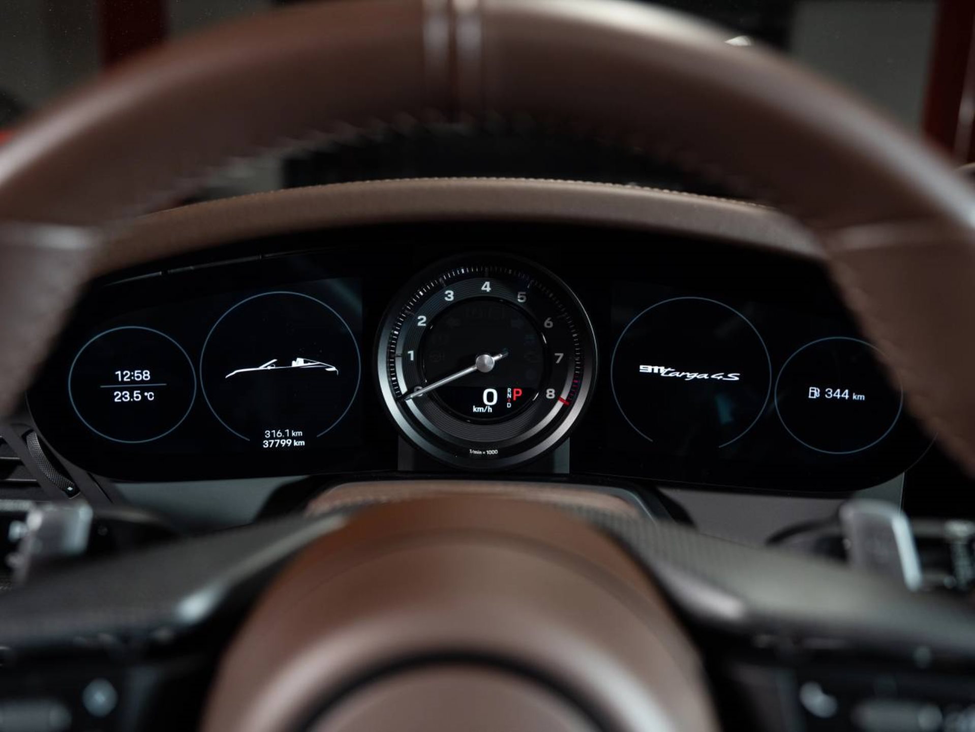 PORSCHE 911 Targa 4S (MY21)-image-13
