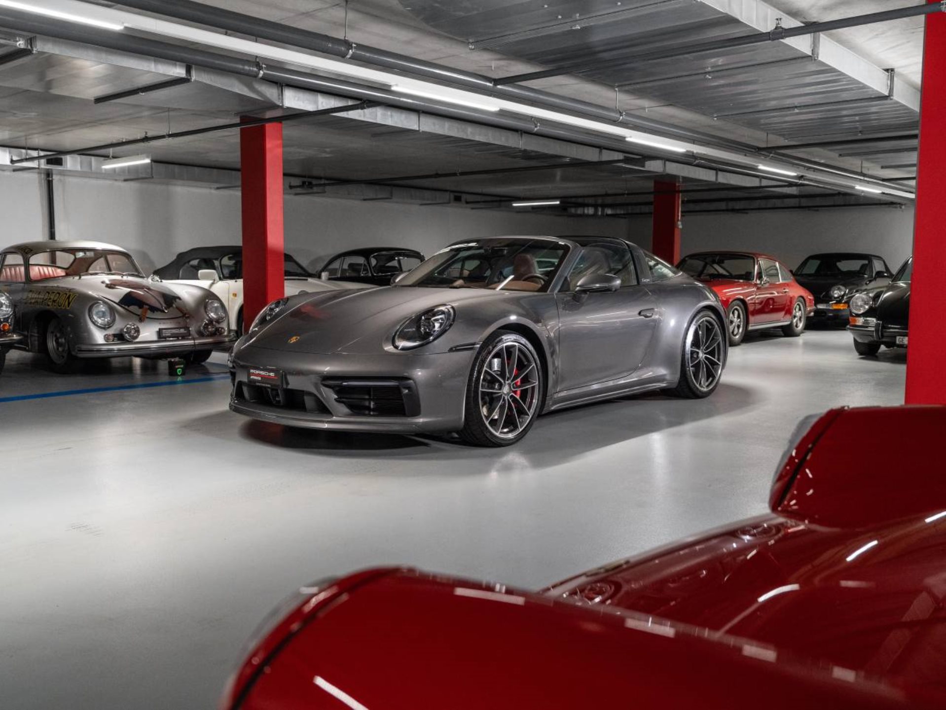 PORSCHE 911 Targa 4S (MY21)