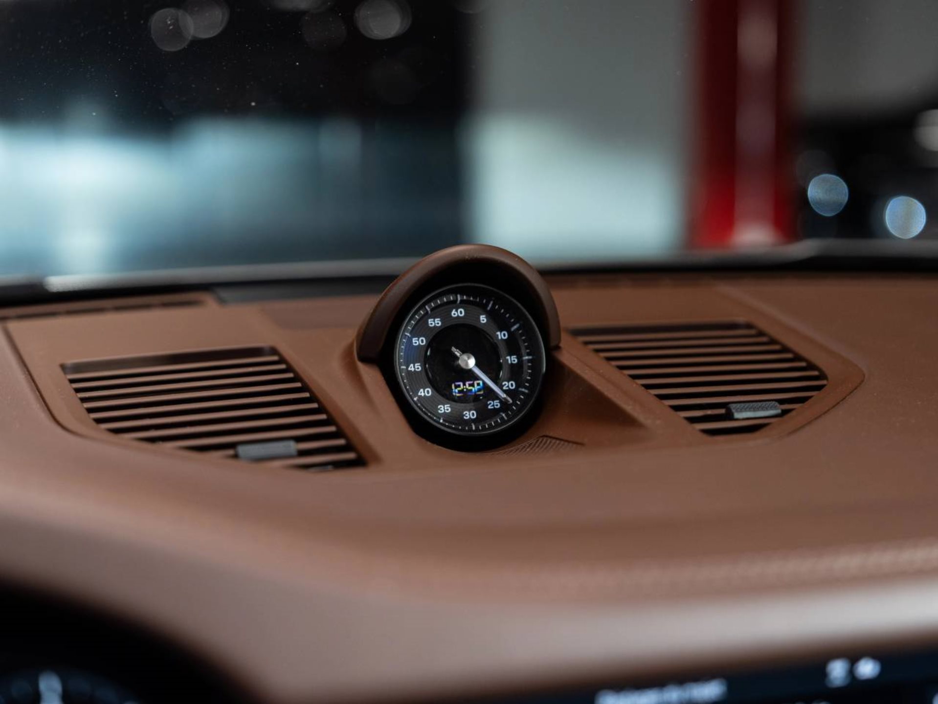 PORSCHE 911 Targa 4S (MY21)-image-11