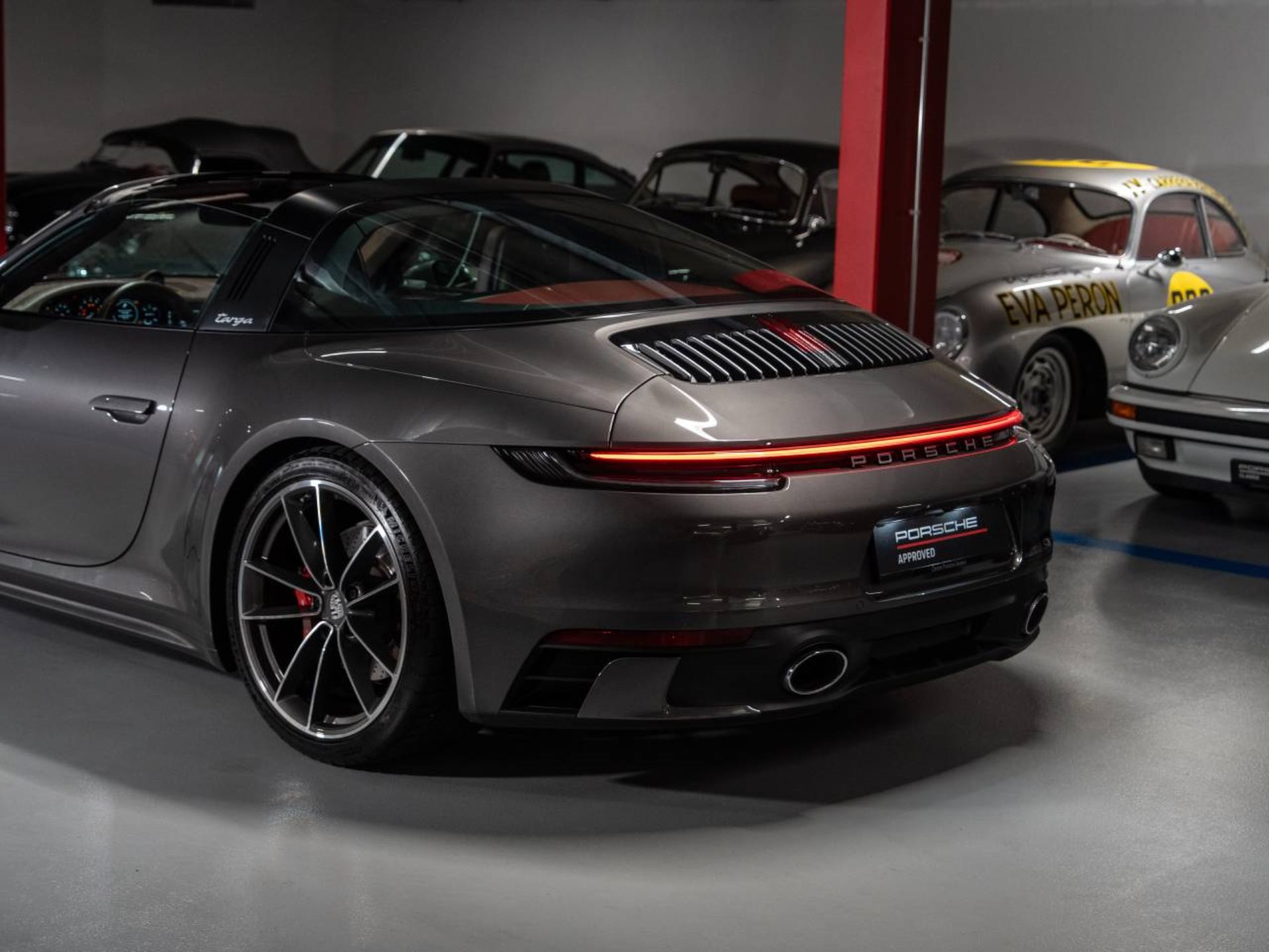 PORSCHE 911 Targa 4S (MY21)-image-27
