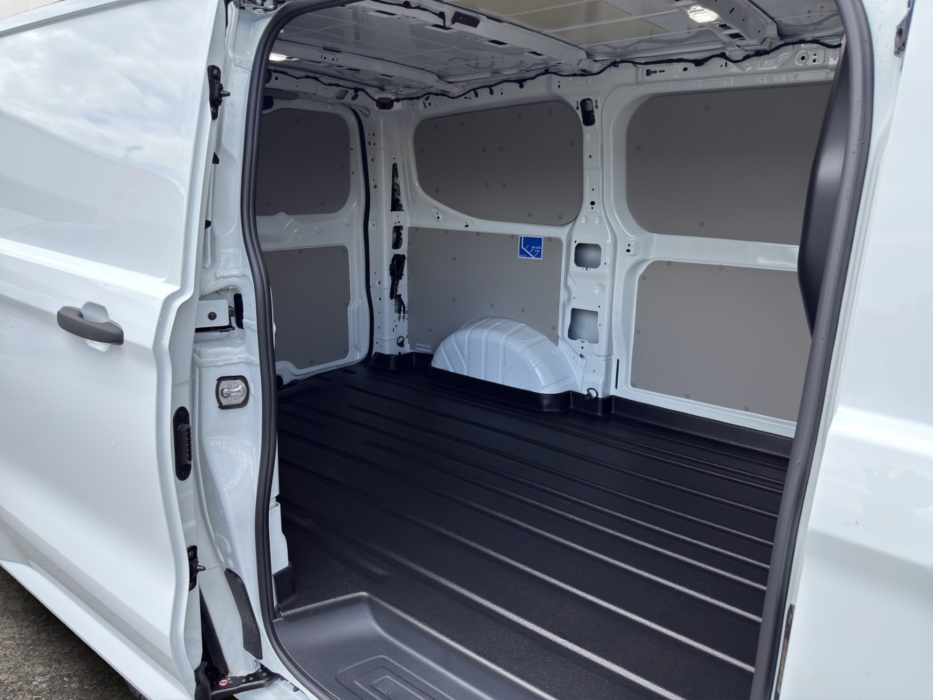 FORD Transit C Van 280 L1 2.0 EcoBlue 110 Trend-image-11