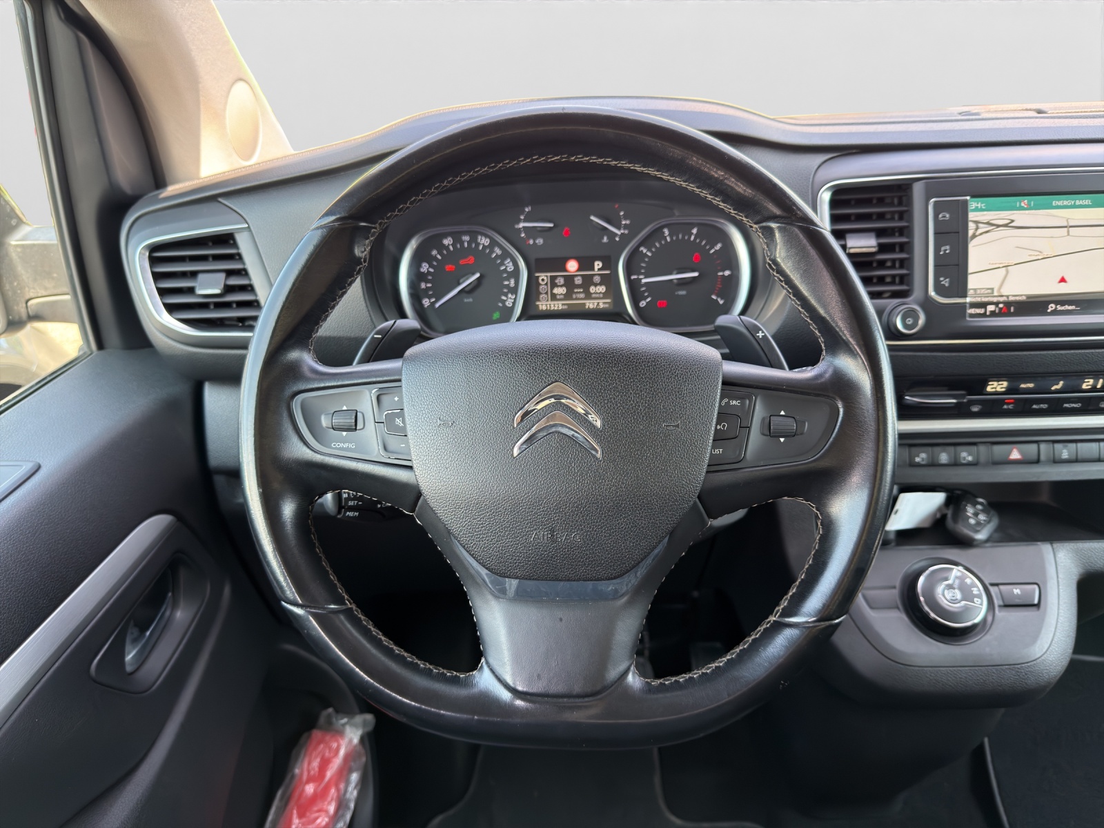 CITROEN Spacetourer 2.0 BlueHDi Shine XS EAT-image-13