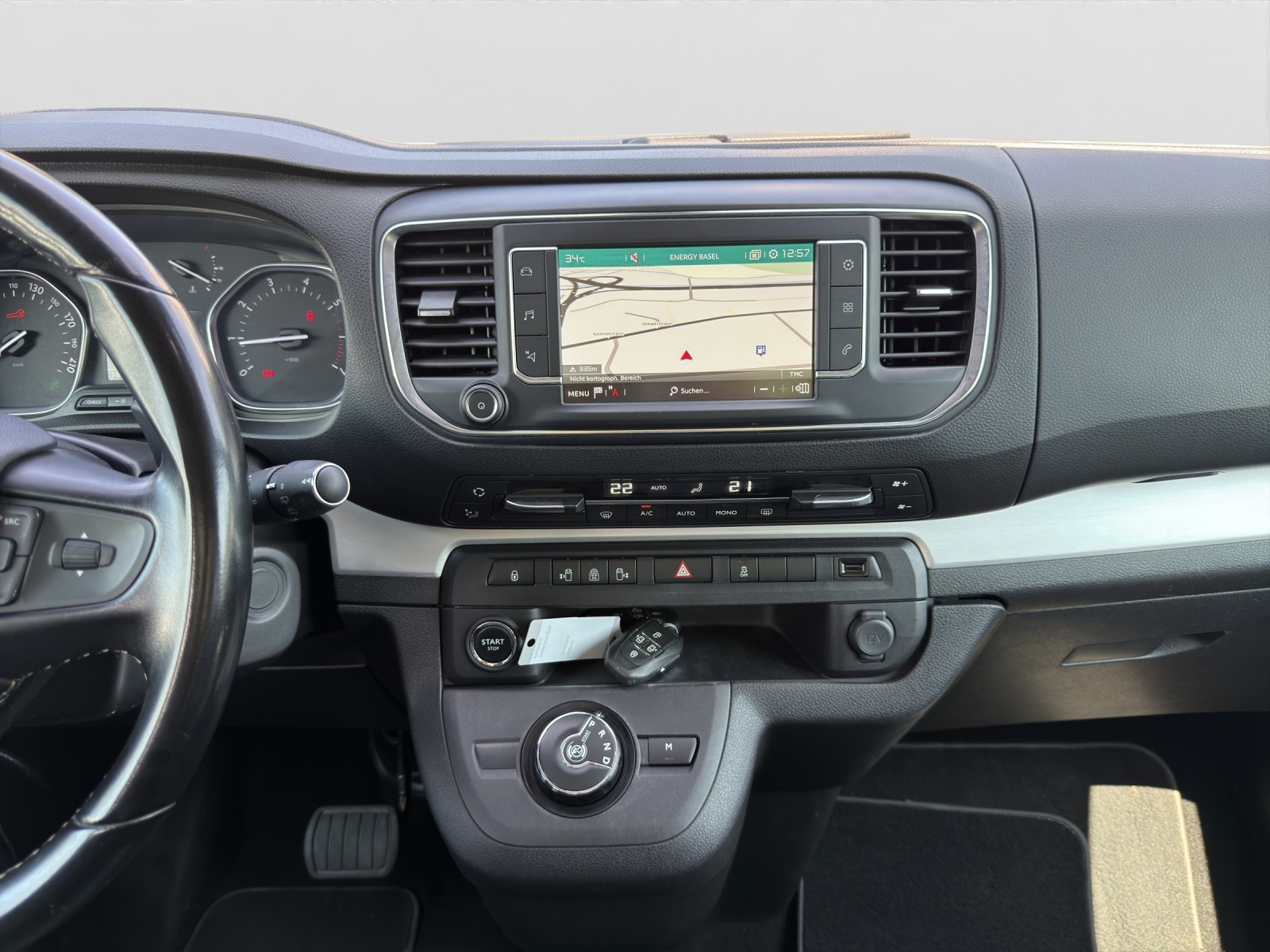 CITROEN Spacetourer 2.0 BlueHDi Shine XS EAT-image-12