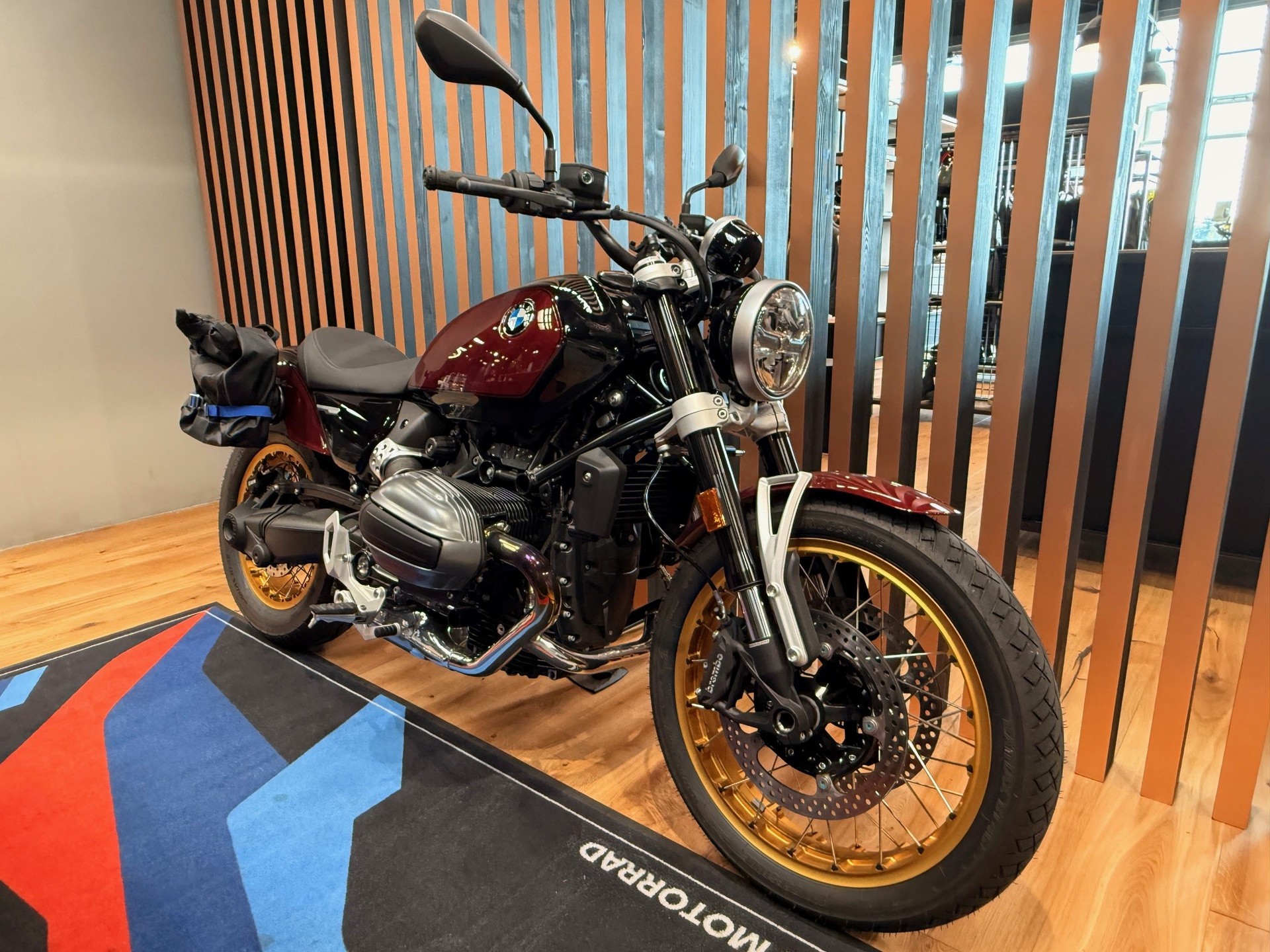 BMW R 12-image-1